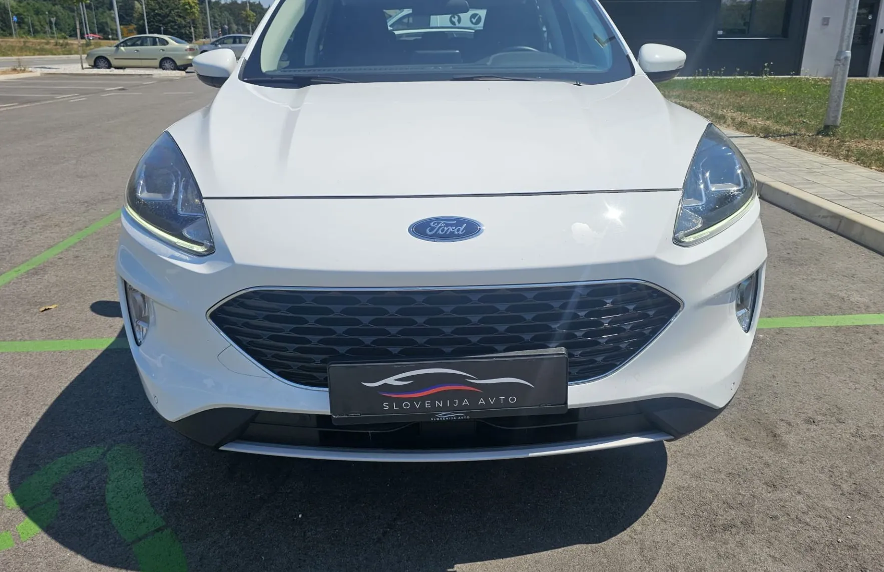 Zunanja slika - Ford Kuga - 2.0TdCi 150 Titanium|FULED|ALU|2xPDC|NAVI|Multifun - 2