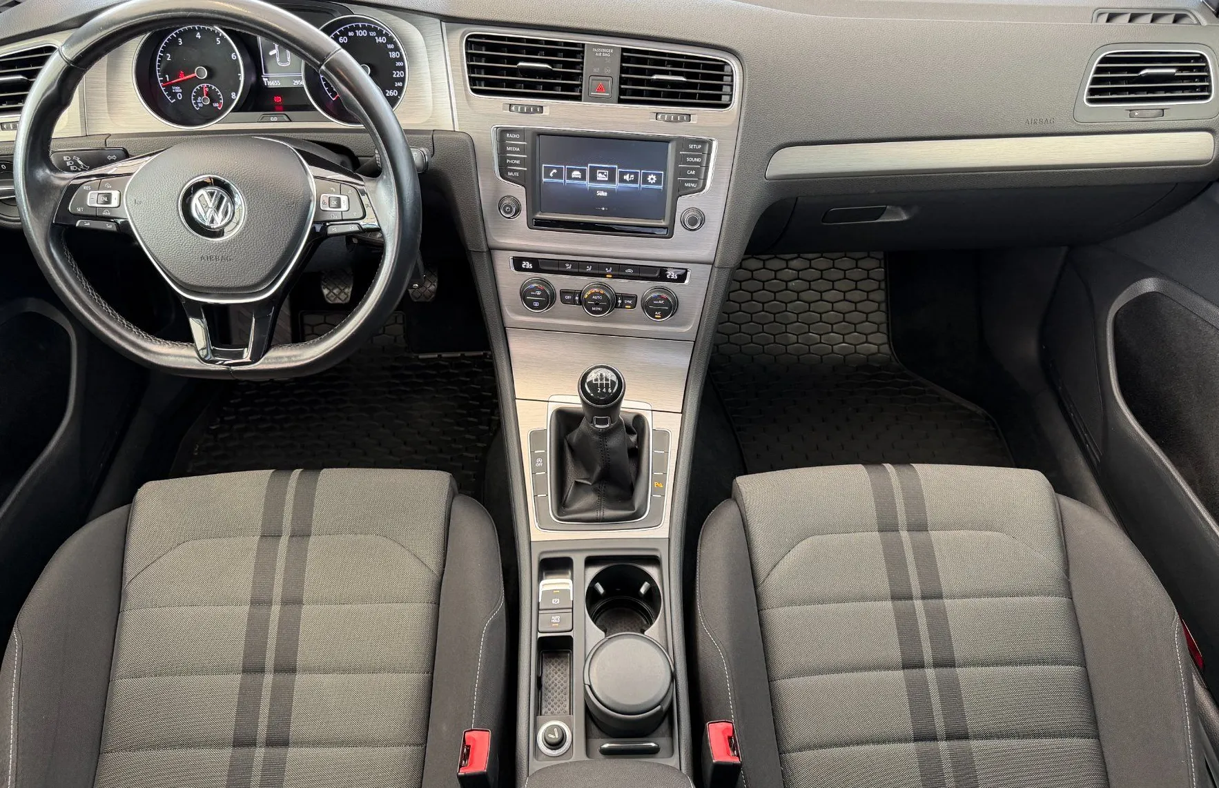 Zunanja slika - Volkswagen Golf - Variant R-Line Edition 1.4TSI SLO 1.Lastnik-XENON-TEMPOMAT - 7