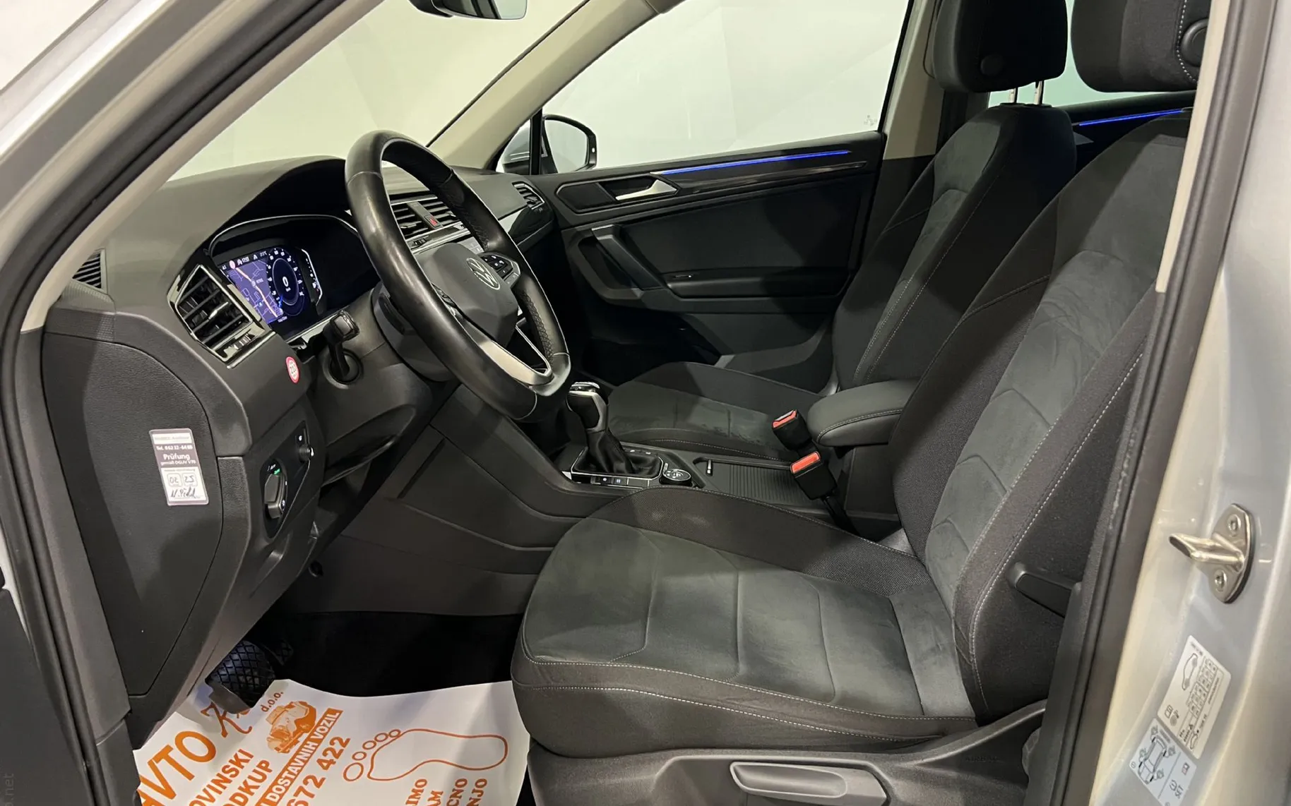 Notranja slika - VW Tiguan - 2.0 TDI-4X4-AUT-IQ-VIRTUAL-ACC-HEAD UP-LED-KAMERA. - 9