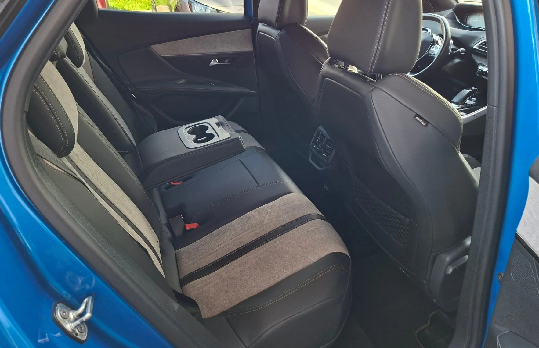 Zunanja slika - Peugeot 3008 - PHEV4 300 GT Avt. 4x4 - 8