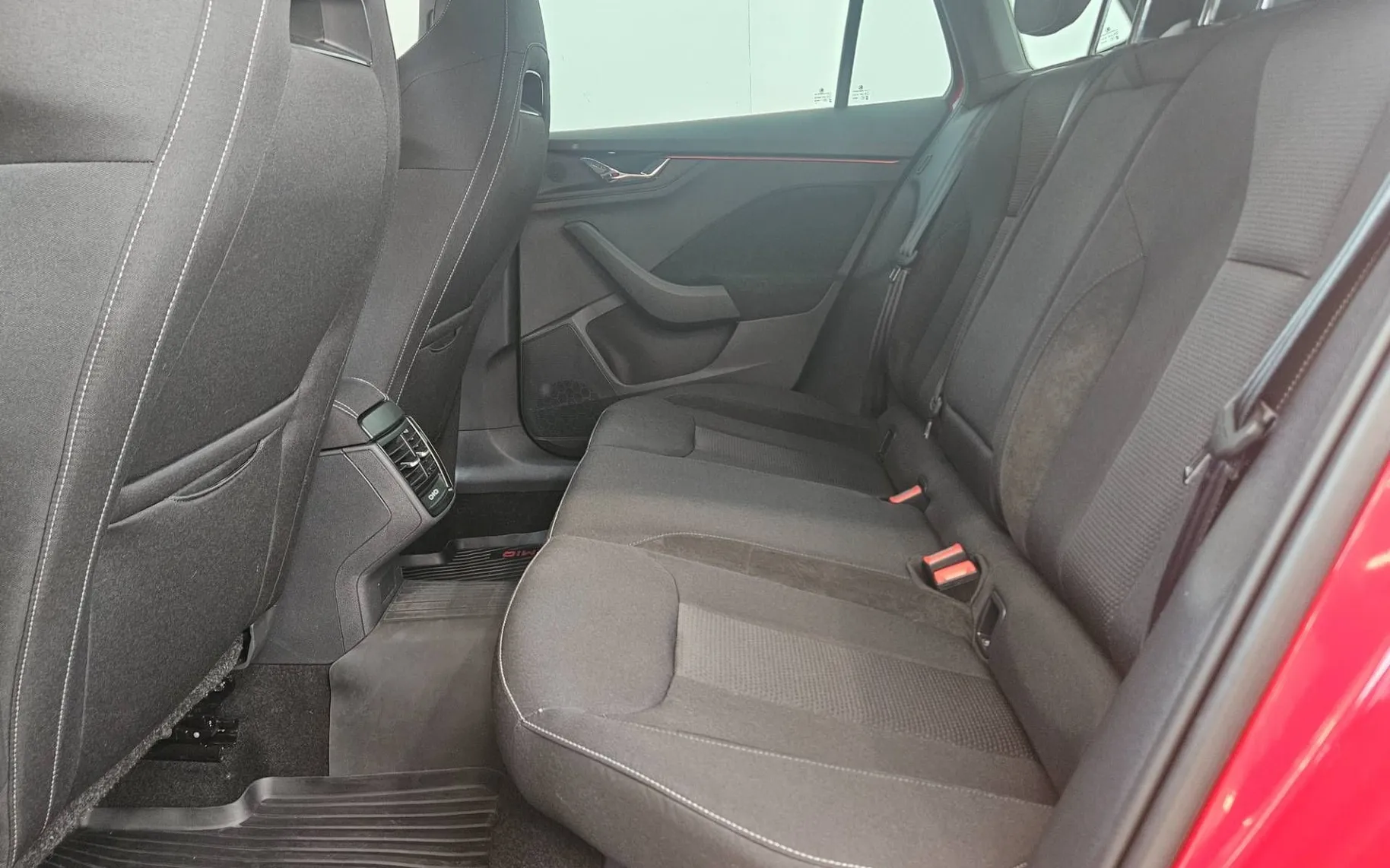 Notranja slika - Škoda Kamiq - 1.5 TSI ACT Selection DSG - 7