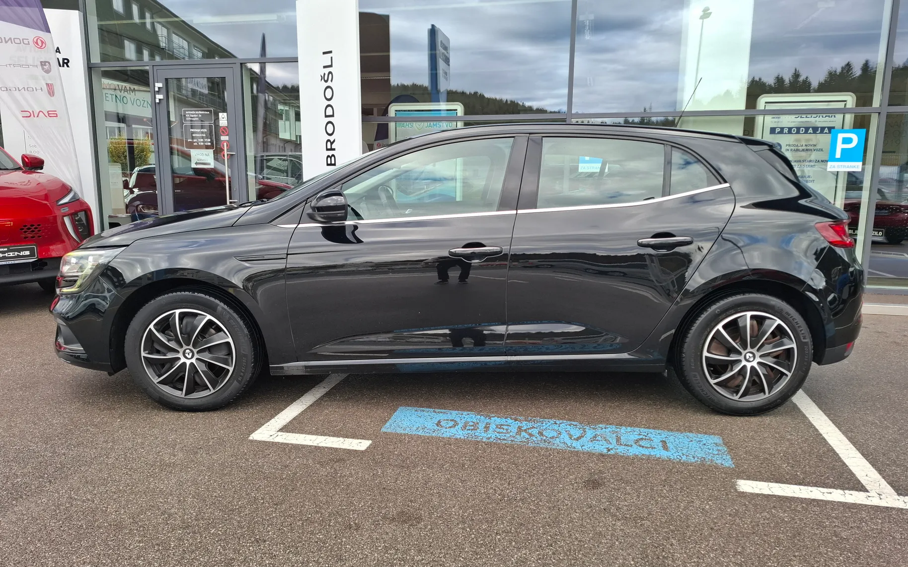Zunanja slika - Renault Megane Limousine - 1.3 16V - LEPO OHRANJEN - ZNANA SERVISNA ZGOD. - 4