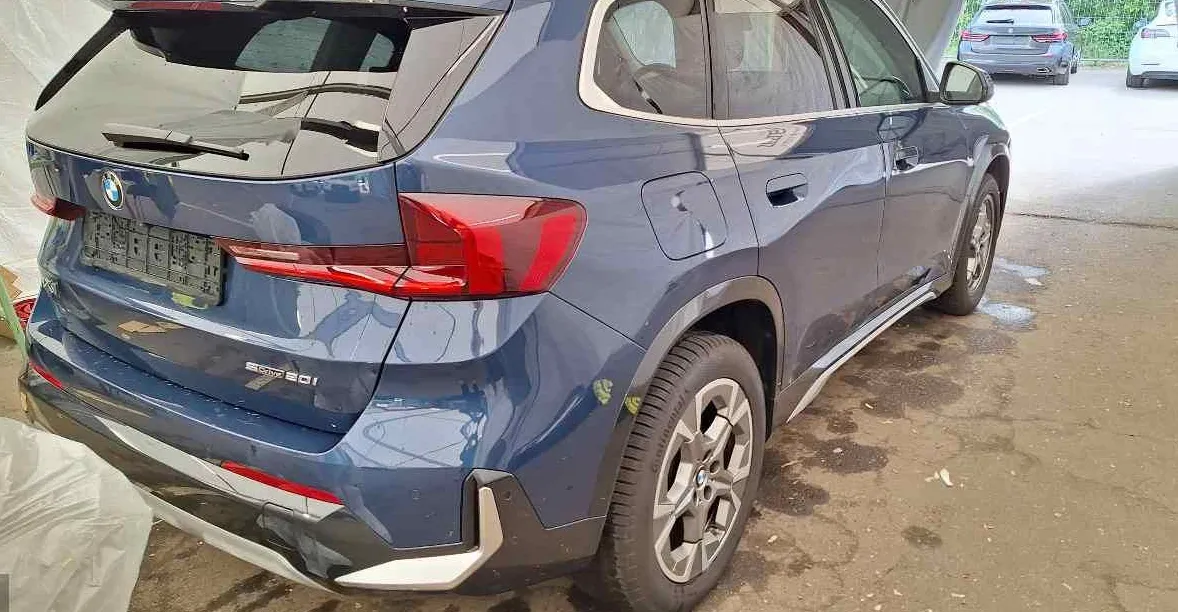 Zunanja slika - BMW X1 - serija : sDrive20i xLine Avt.NEMŠKI.PANORAMA.USNJE.52.000KM - 2
