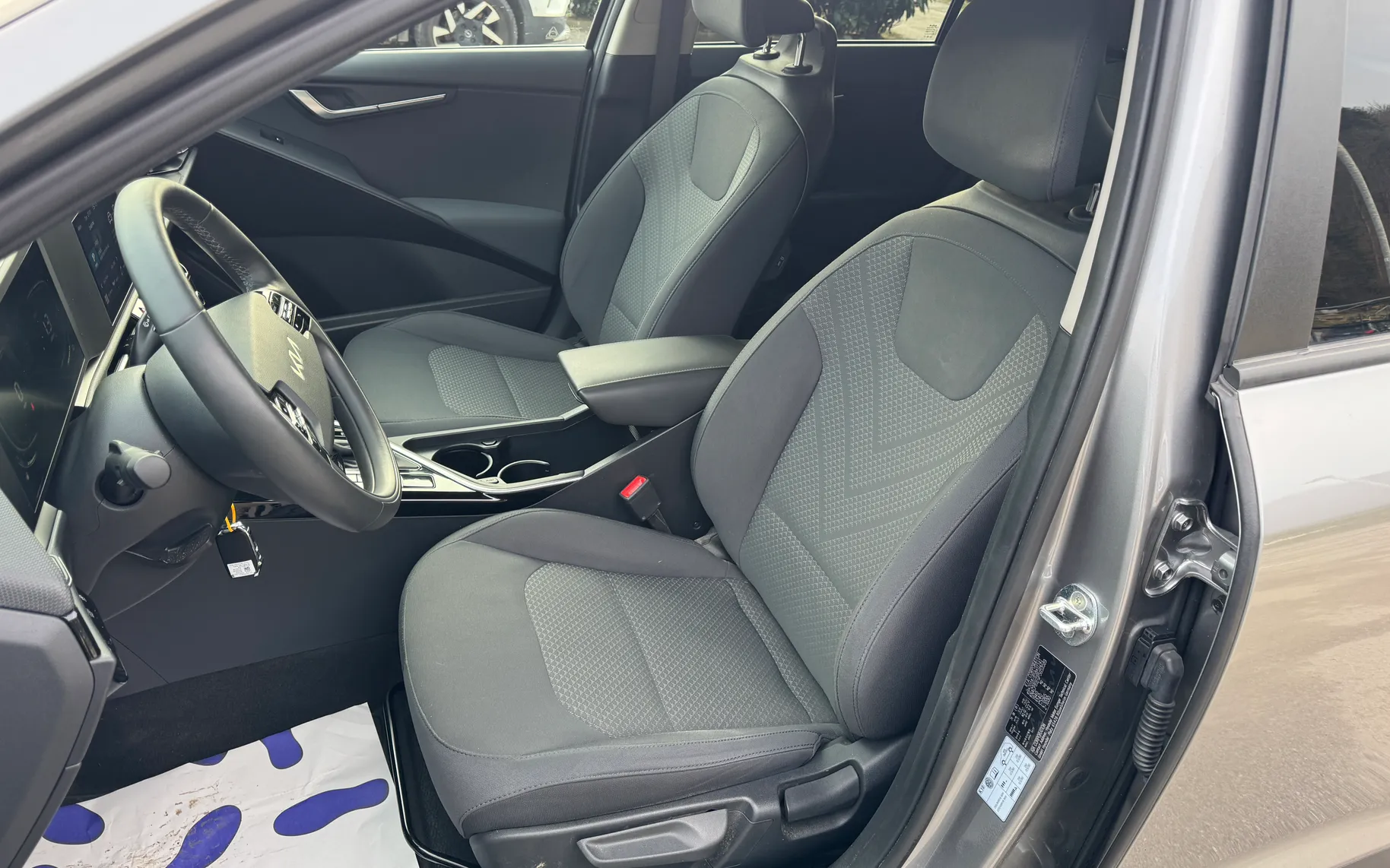 Notranja slika - KIA Niro - KIA - 7