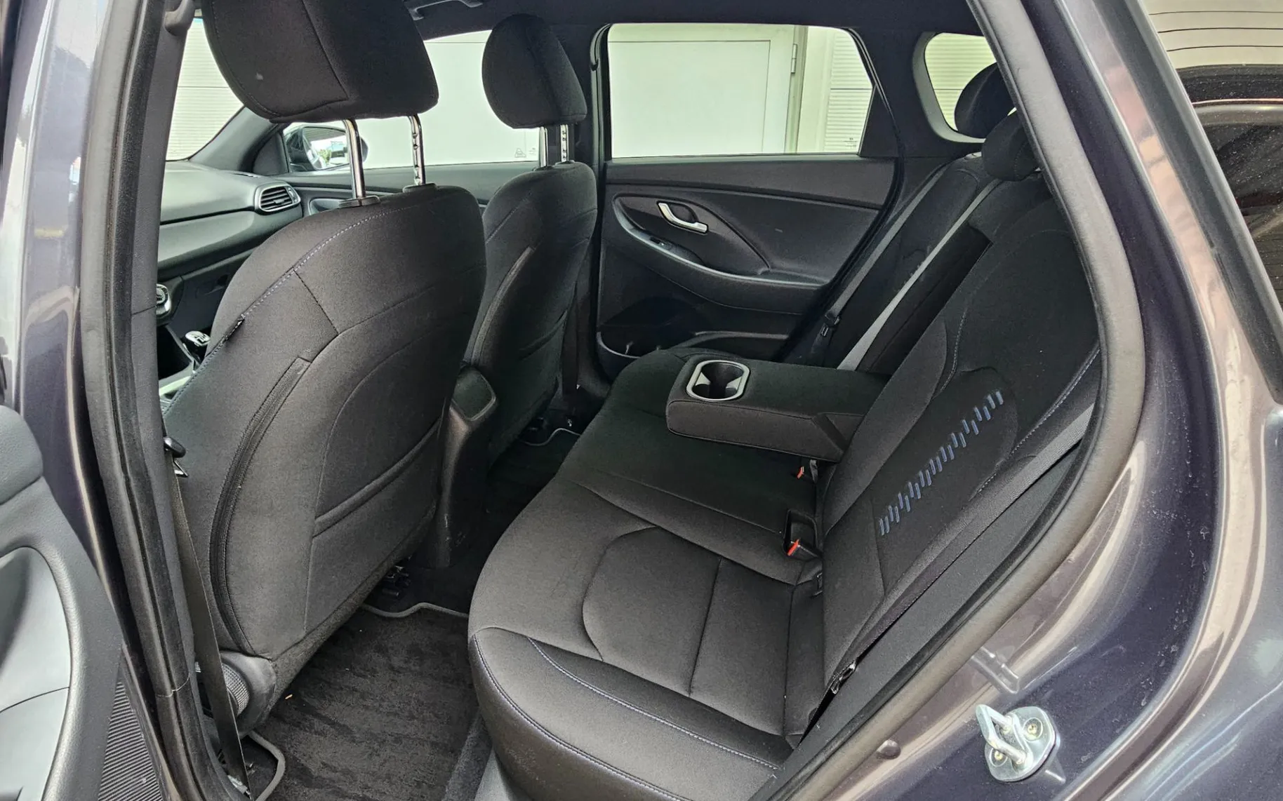 Zunanja slika - Hyundai i30 - 1.6 CRDi 110 Style, 1.LAST, SLOVENSKI - 10