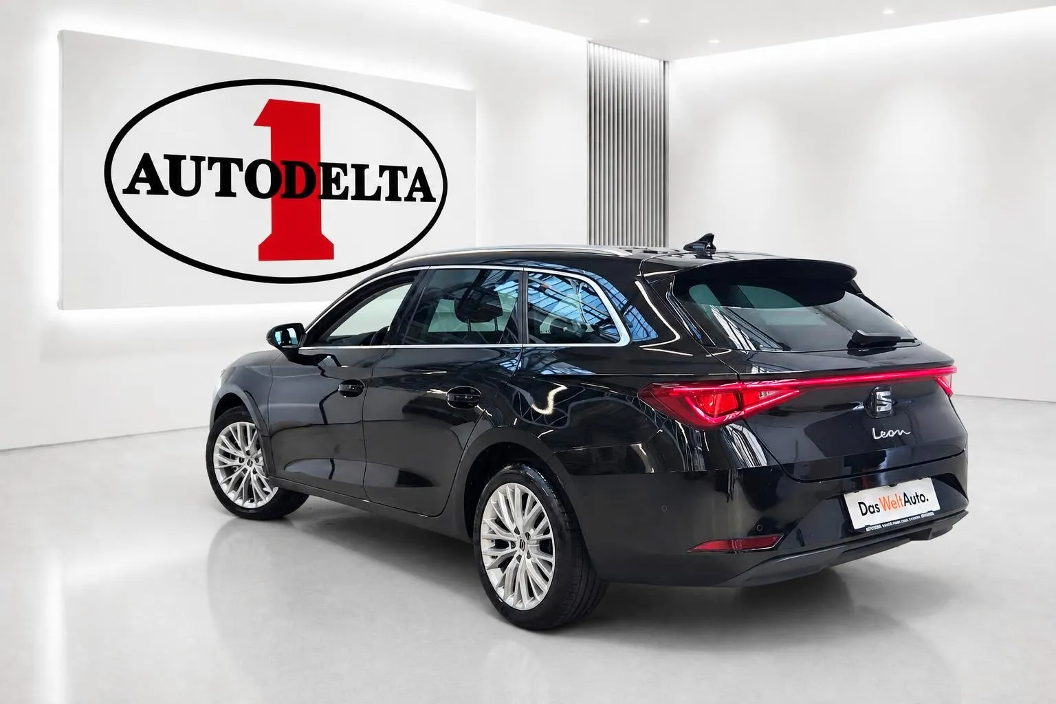 Zunanja slika - Seat Leon - ST 2.0 TDI Style DSG - 4