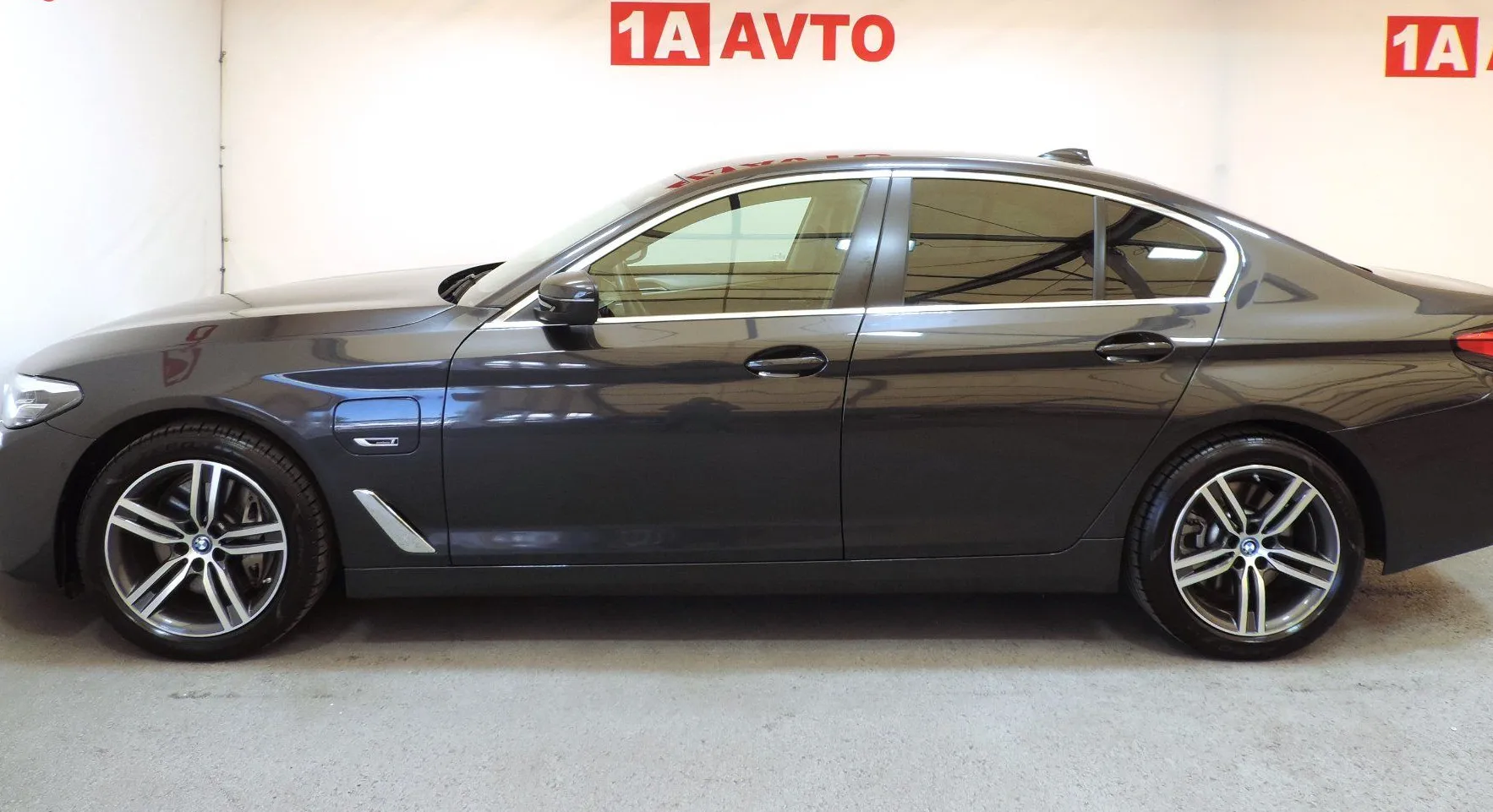 Zunanja slika - BMW Serija 5 - : 545e xDrive Avt. PRIKLJUČNI HYBRID - 8