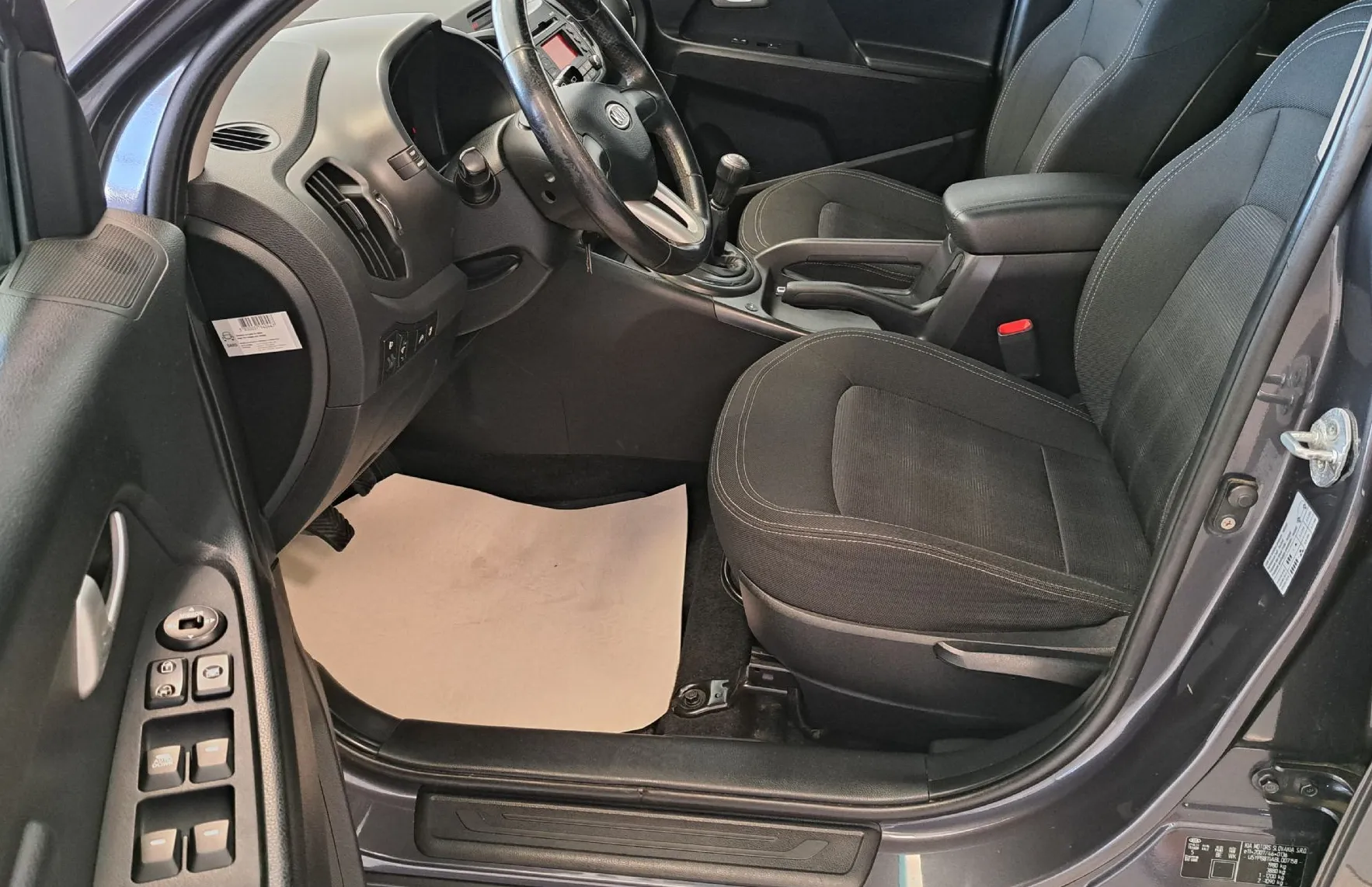 Zunanja slika - KIA Sportage - 2.0 bencinski 120kW Urban-HITRI KREDIT-ODLIČEN- - 14