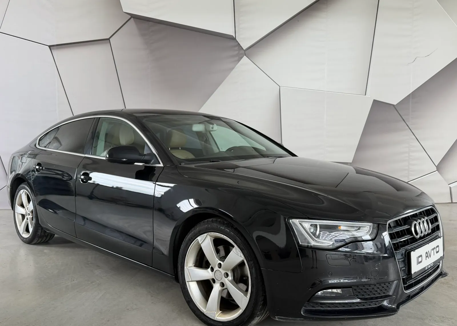 Zunanja slika - Audi A5 - Sportback 2,0 TDI Multitronic - 1