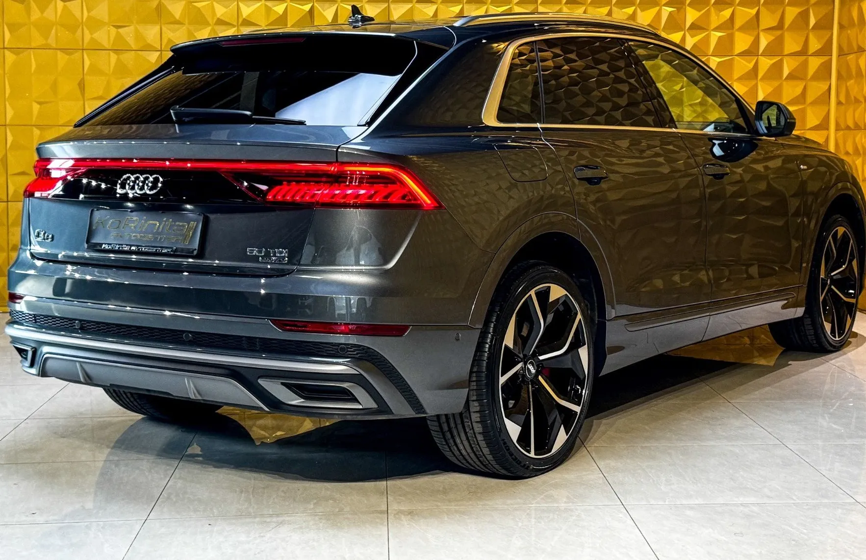 Zunanja slika - Audi Q8 - 50TDI Quattro SLine-4WS-ZRACNO-HLAJENJE-PAN-HEADUP - 9