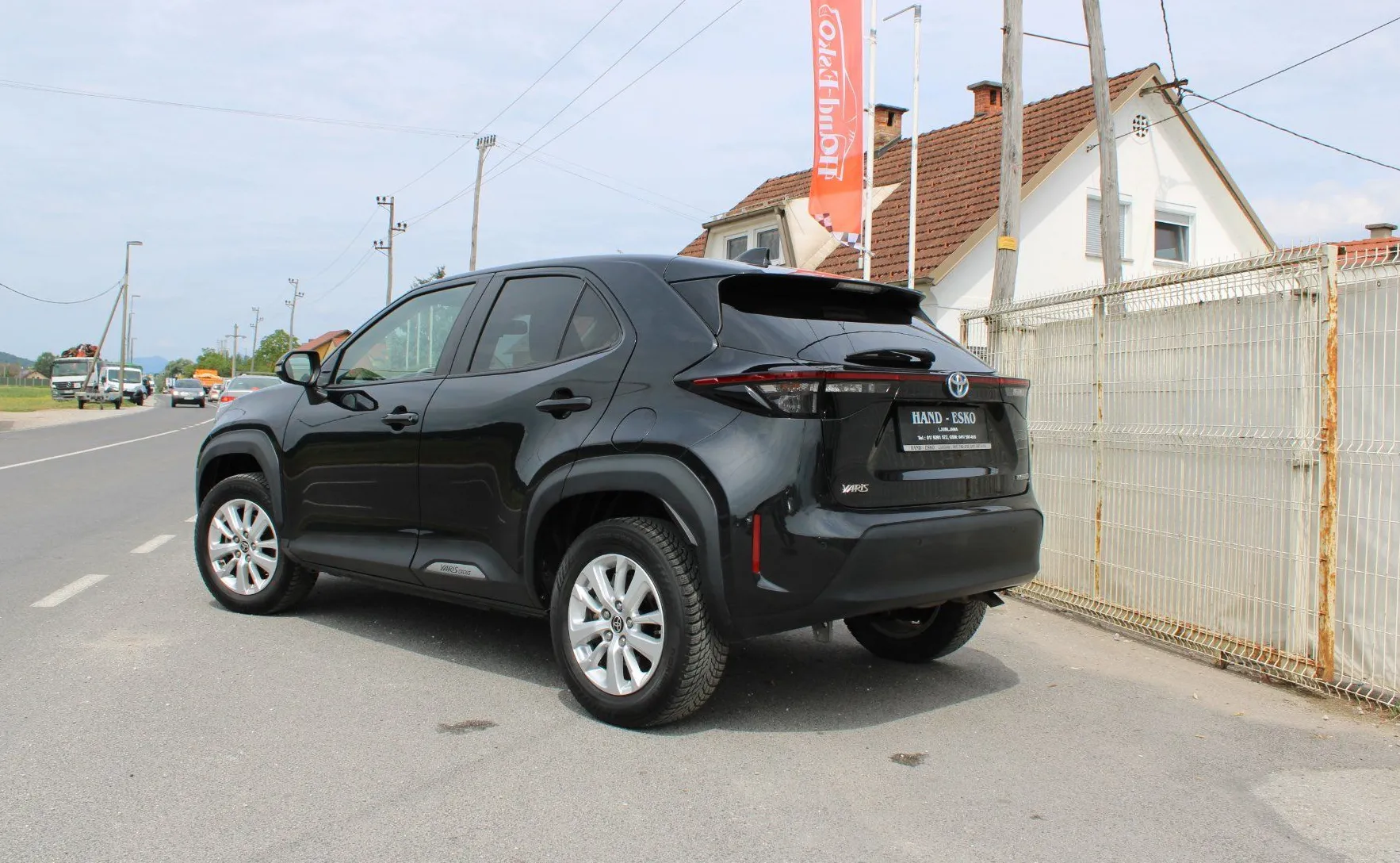 Zunanja slika - Toyota Yaris Cross - Hybrid 1.5 VVT-i Business Avt. - 9
