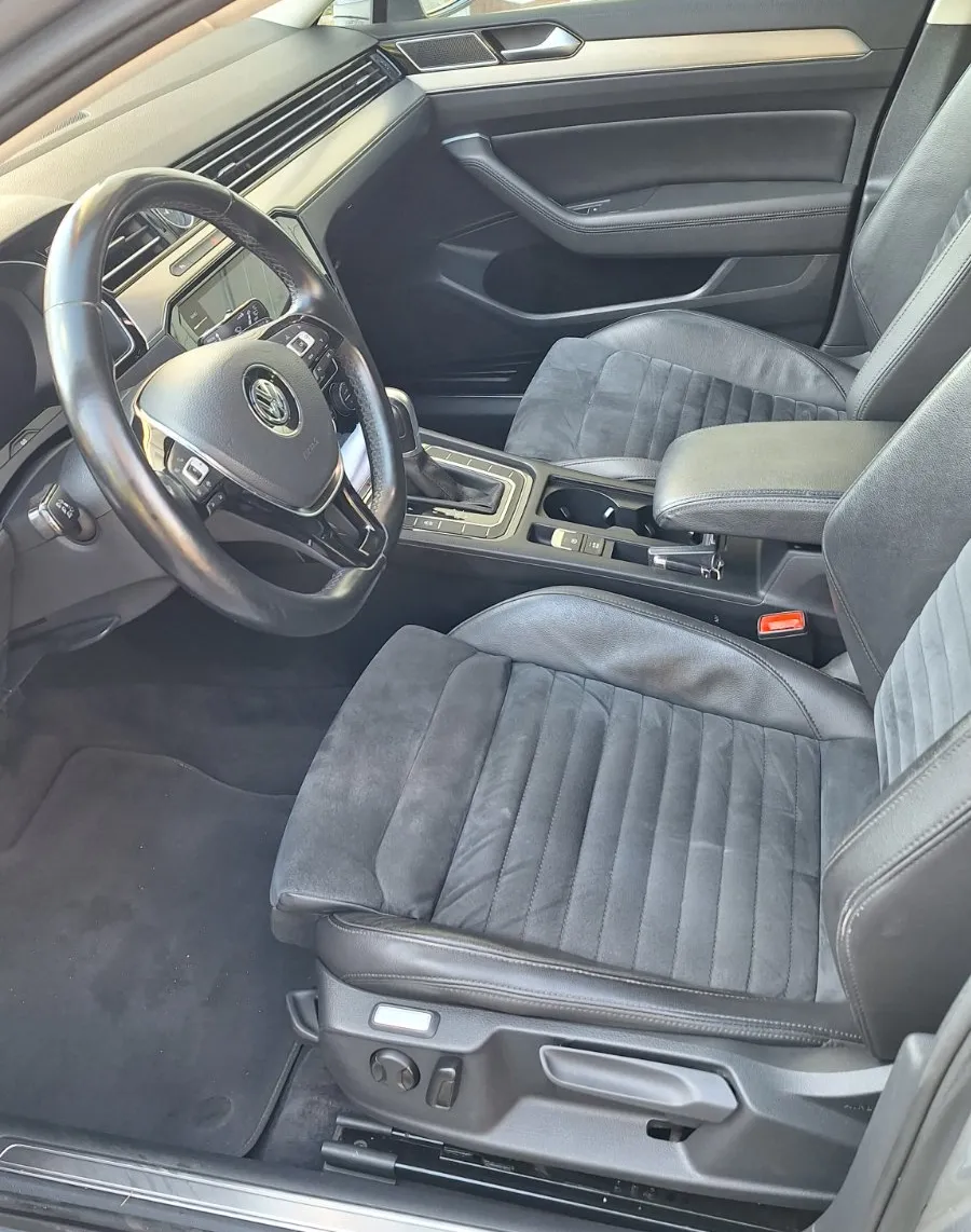 Notranja slika - Volkswagen Passat - 4Motion 2.0TDI R-Line IQ luči - 5