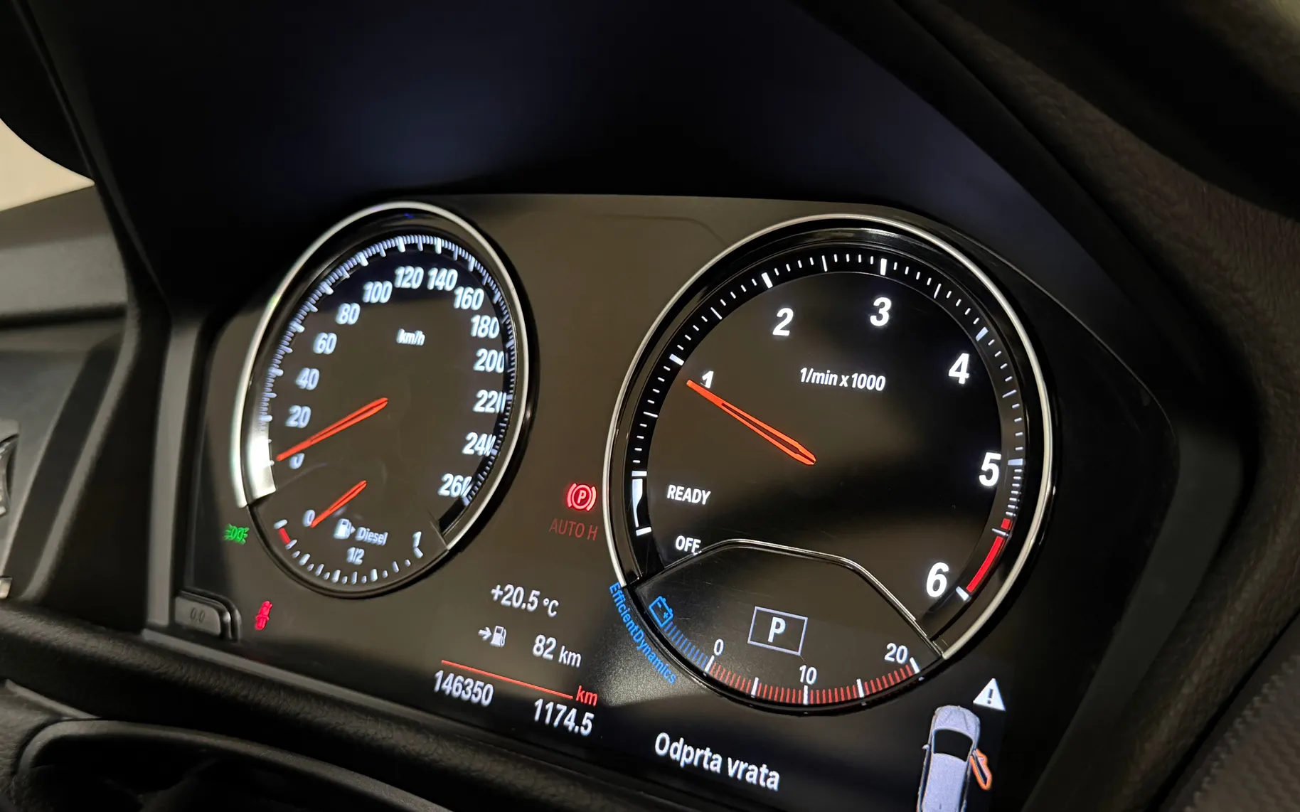 Notranja slika - BMW Serija 2 - BMW 216d Active Tourer M SPORT KAMERA LED NAVI TEMP - 10