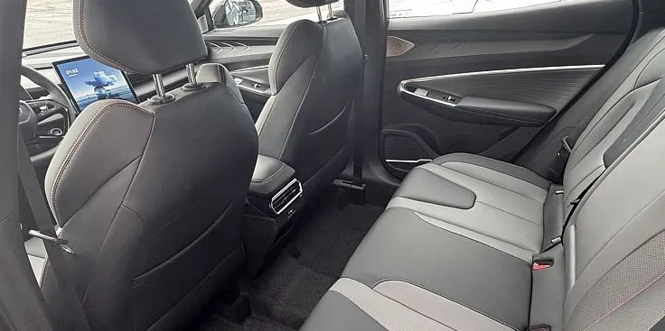 Zunanja slika - Geely Cityray - 1.5 7DCT FWD GF+ Sport - 9