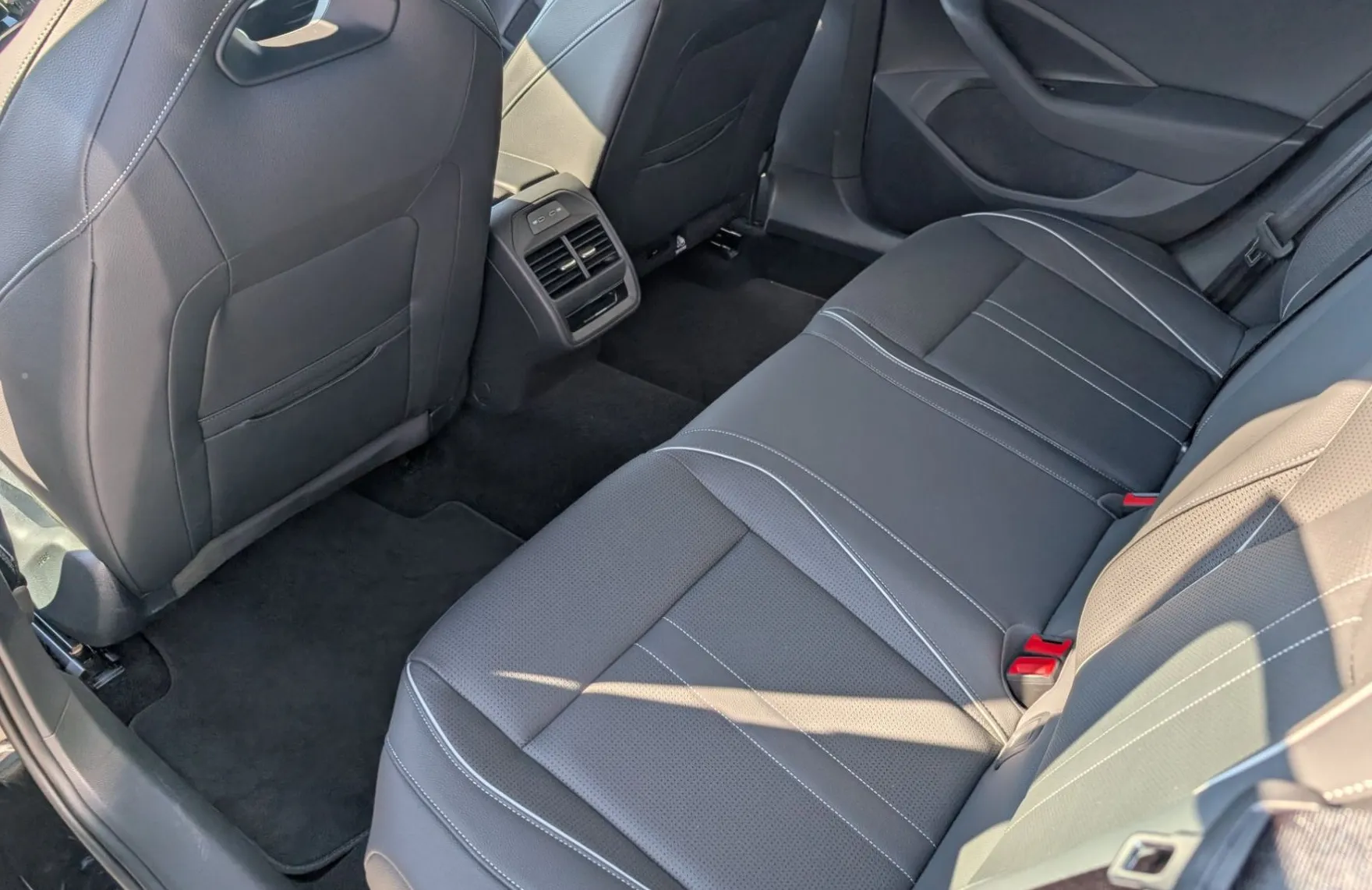 Zunanja slika - Škoda Superb - Combi 1.5 TSI PHEV Sportline DSG - 7