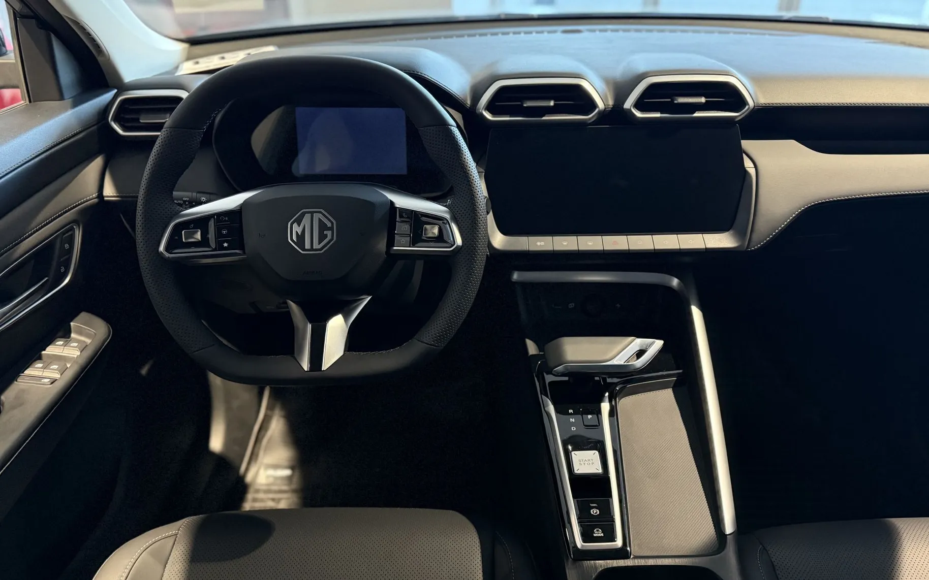 Zunanja slika - MG MG ZS - ZS 1.5L Hybrid Luxury - 8