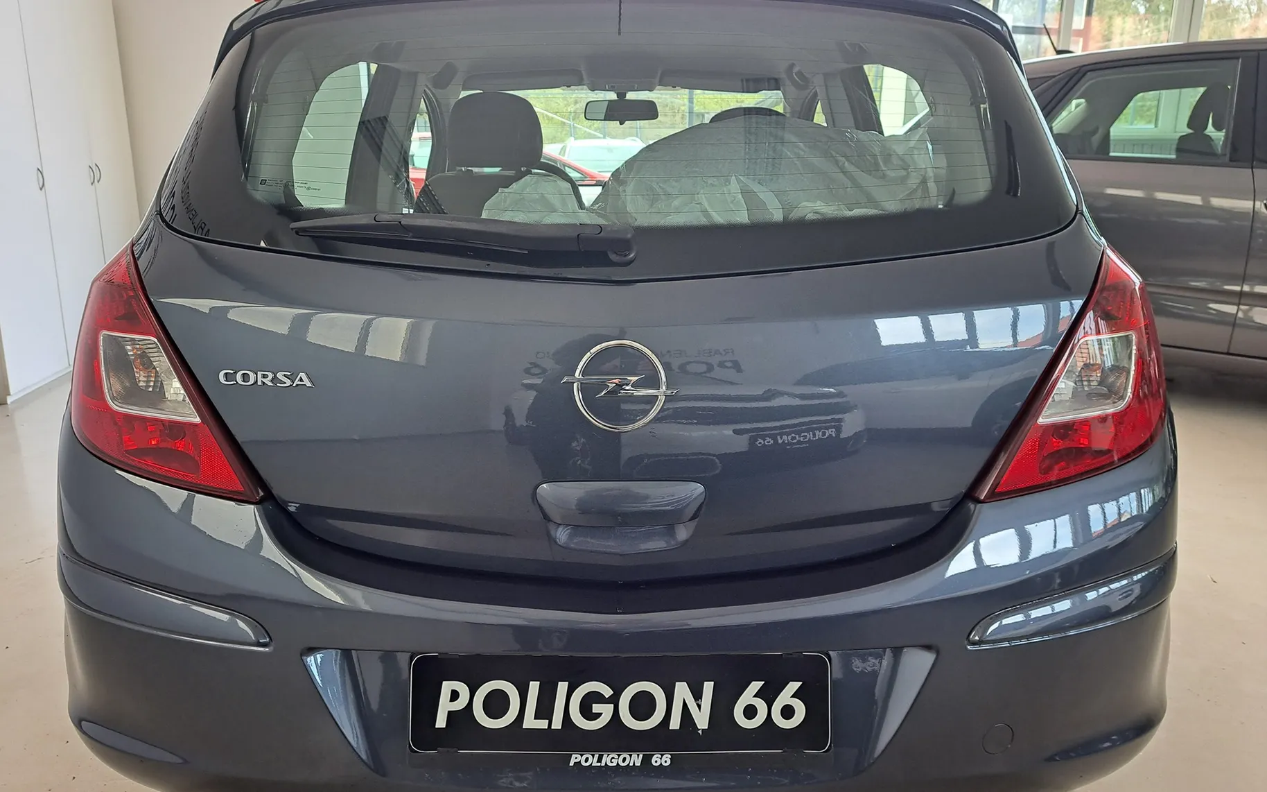 Zunanja slika - Opel Corsa - 1.2-SLOV.POREKLO-1 LETO GARANCIJE-KOT NOVA-5 VRAT - 3