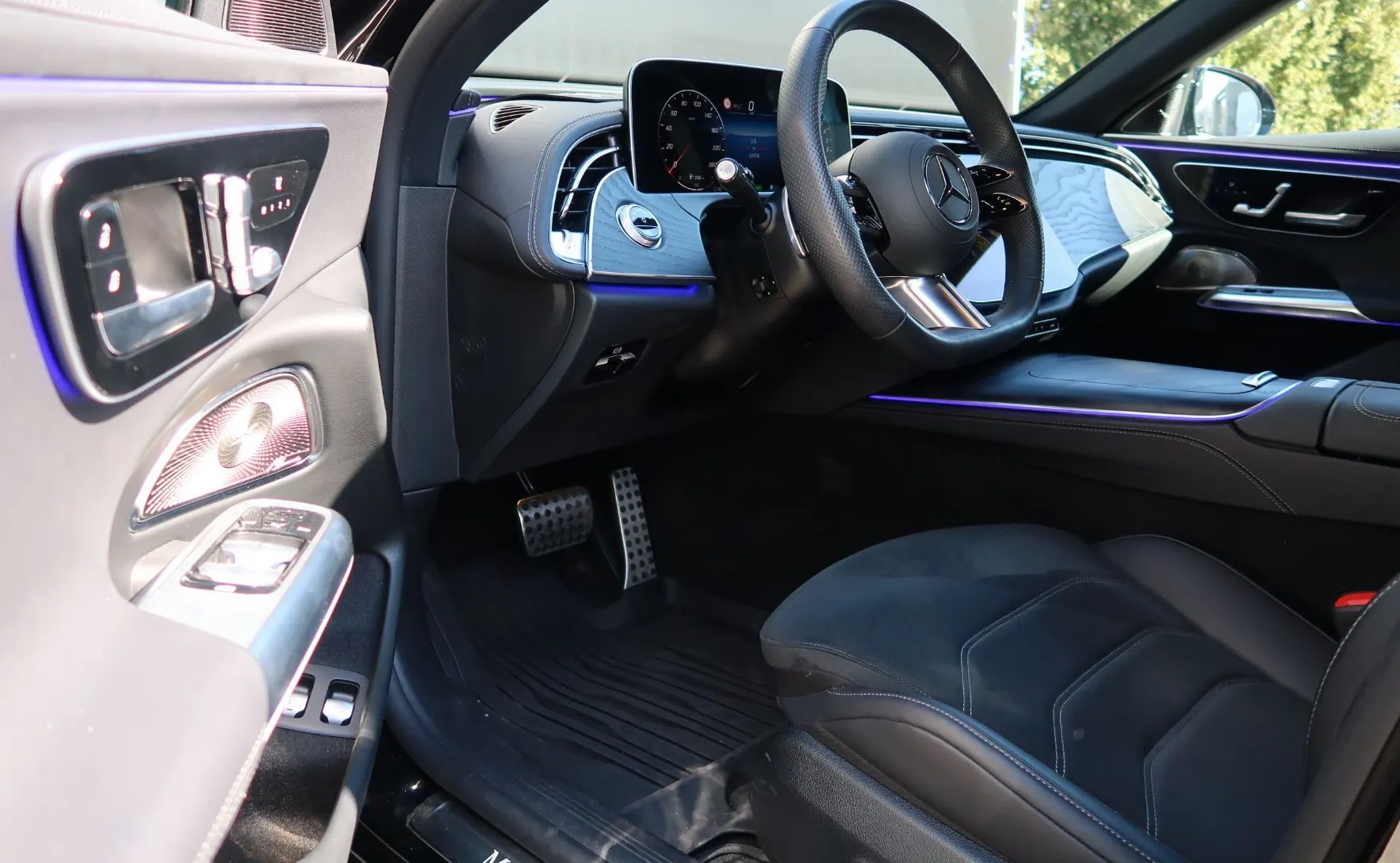 Zunanja slika - Mercedes-Benz E-Razred - E 300 e T AMG LINE - 5