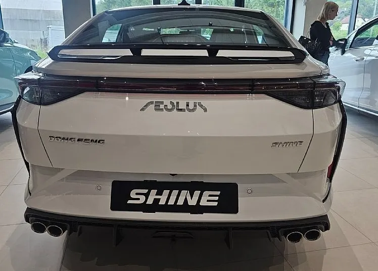 Zunanja slika - Dongfeng Shine - 1.5T + 360 kamera + TEMPOMAT + GRETJE + BLIS - 12