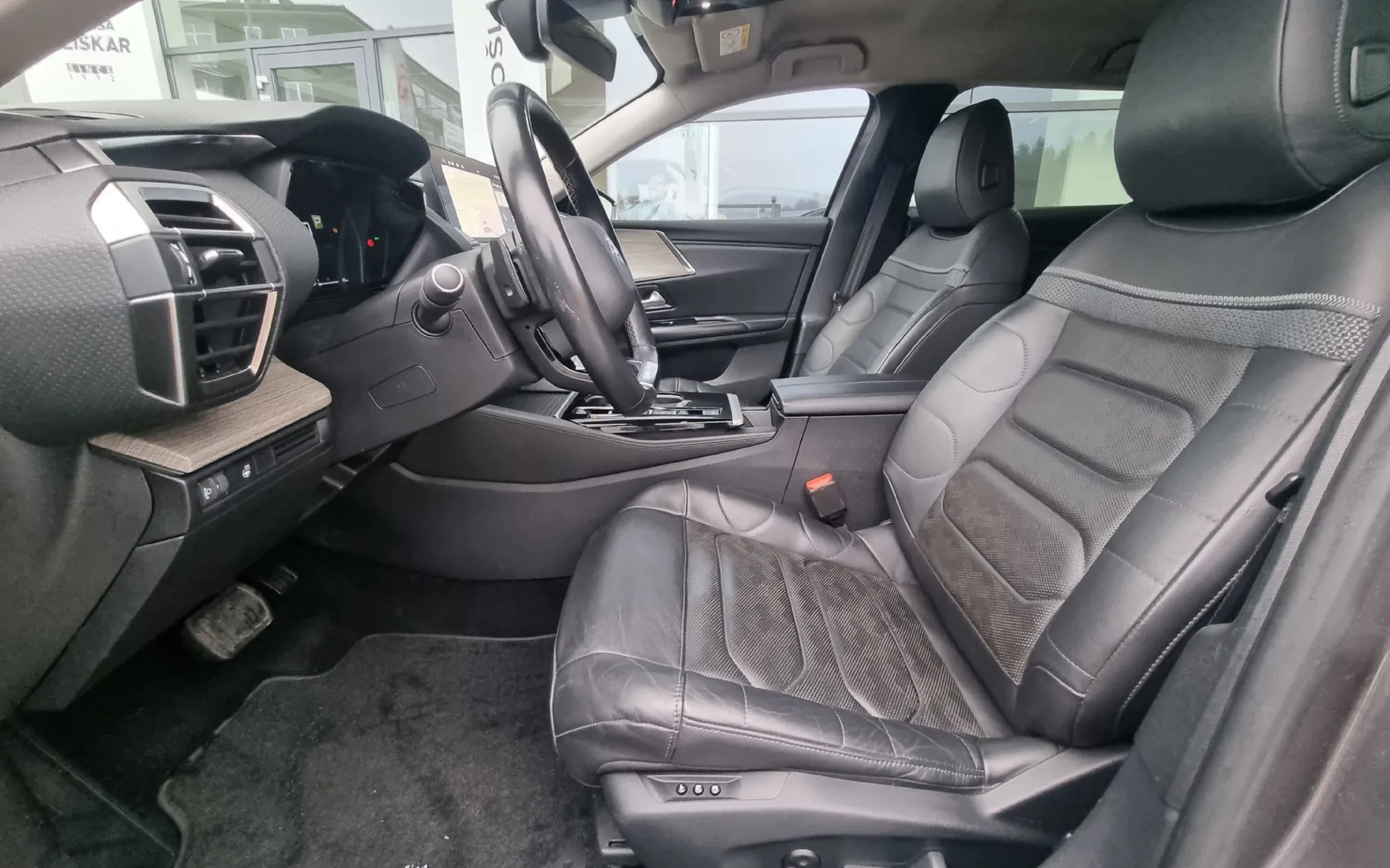 Zunanja slika - Citroën C5 X - Shine 1.6L AVTOMATIK-KAMERA-DAB-NAVI-ACC - 10