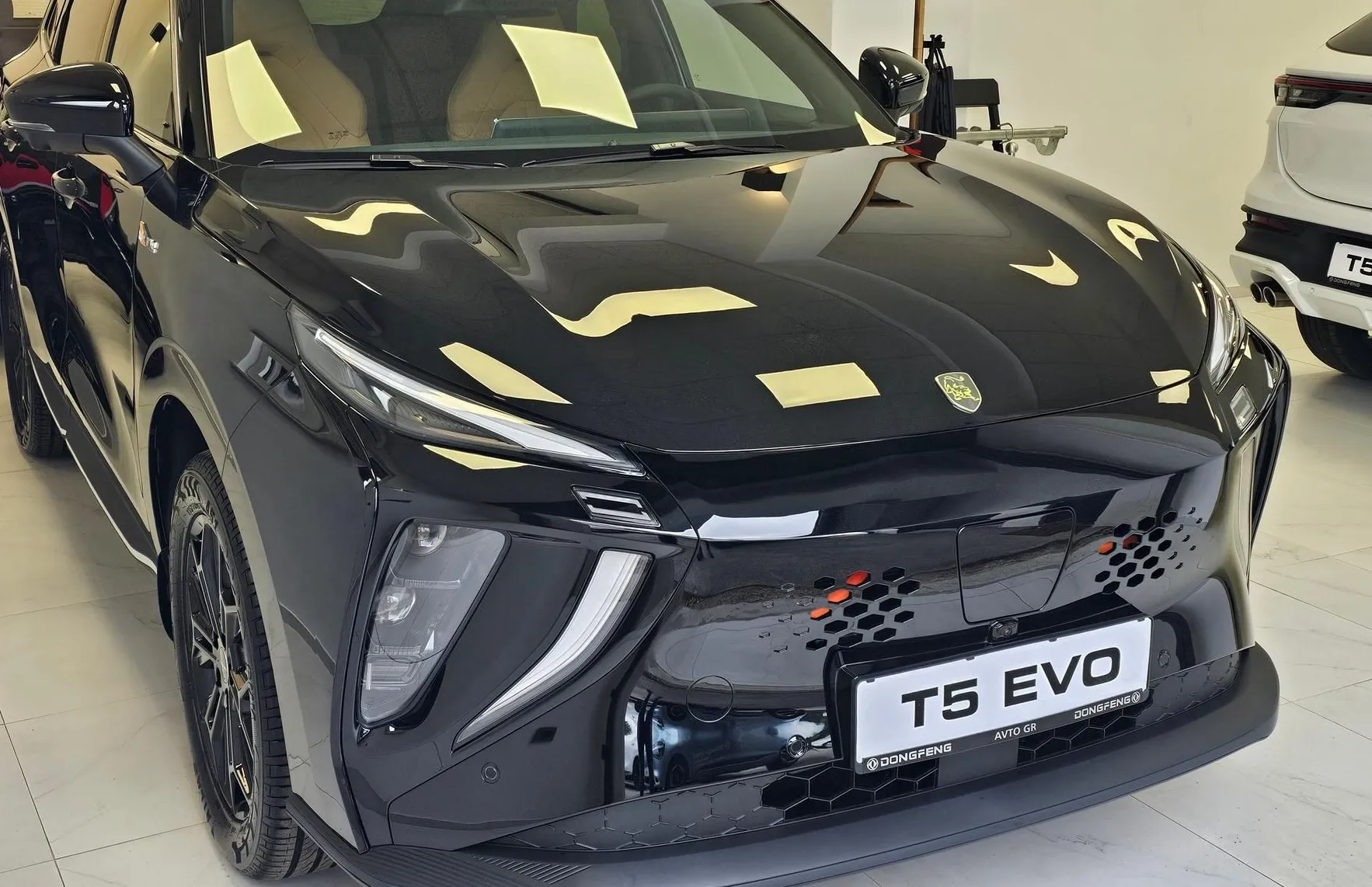 Zunanja slika - Forthing Forthing T5 EVO EV - T5 Evo EV FRIDAY 64.4kWh + BOGATA OPREMA +400KM DOSEGA - 13