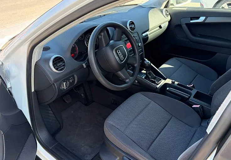 Zunanja slika - Audi A3 - 1.6 Temptation KLIMA ZELO LEPO OHRANJEN - 8