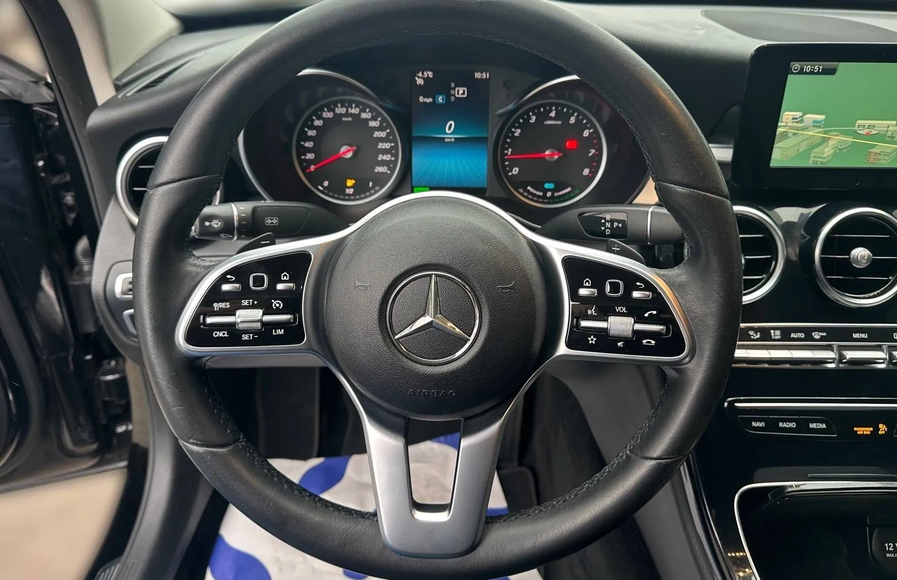 Zunanja slika - Mercedes-Benz C-Razred - C 200 AMG LINE LED DELNO USNJE NAVI KAMERA TEMPO.. - 15