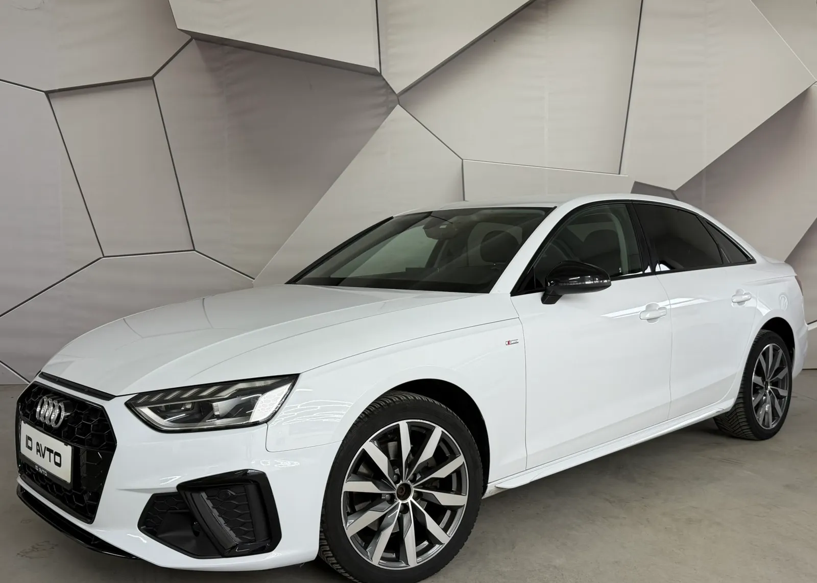 Zunanja slika - Audi A4 - LIMUZINA 35 TDI S LINE - 2