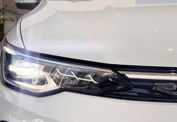 Zunanja slika - Volkswagen Golf - R-Line 4JOY 1.5 eTSI DSG - PANO - 360 - - 2
