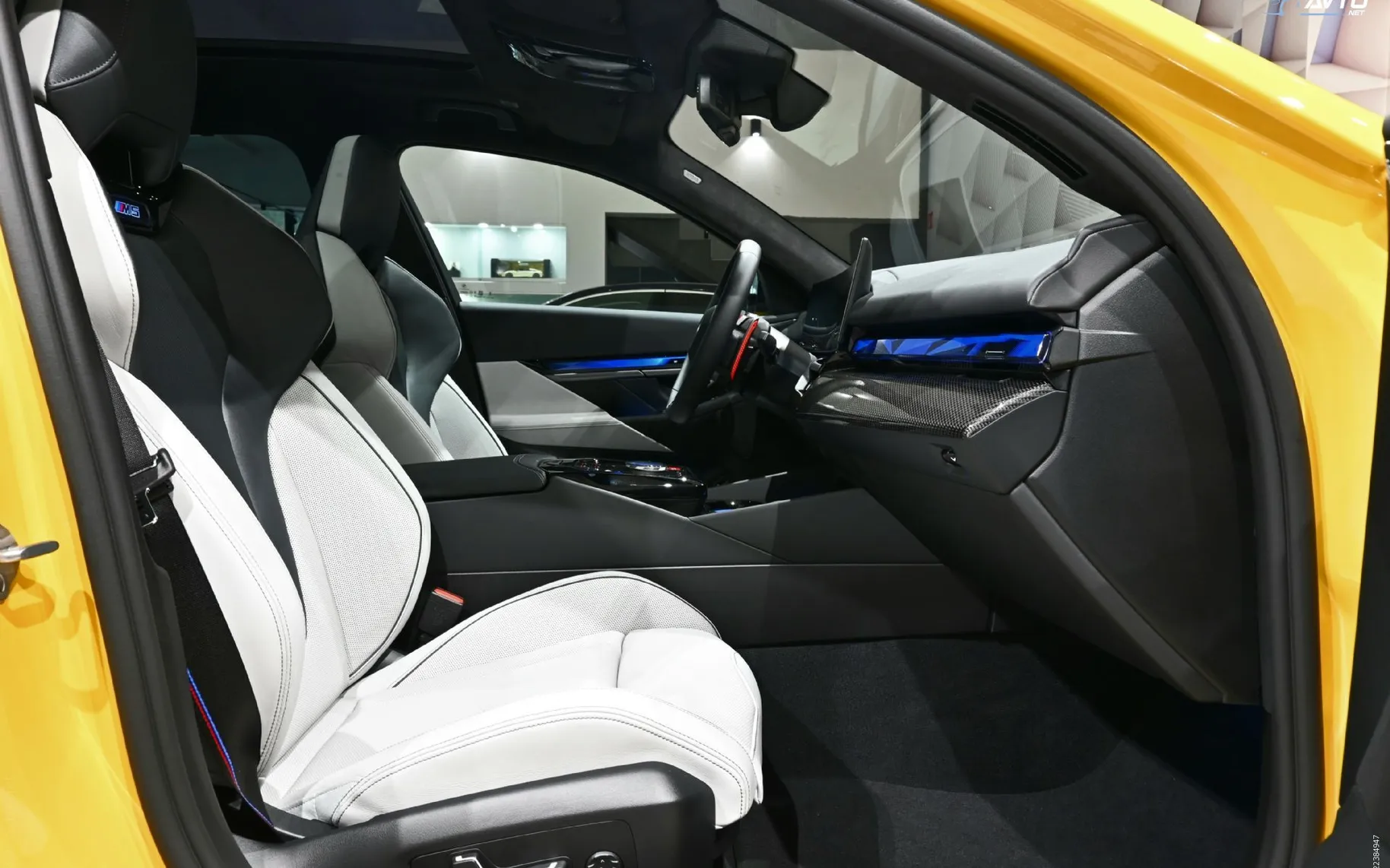 Notranja slika - BMW Serija 5 - BMW M5 AUT. - 15