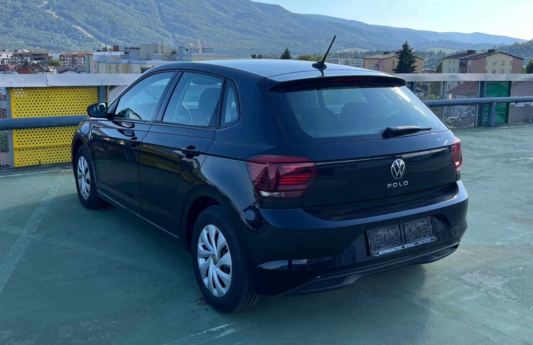Zunanja slika - Volkswagen Polo - 1.0 TSI Entry VZR. KAM. 2X PDC. ACC. NAVI - 5