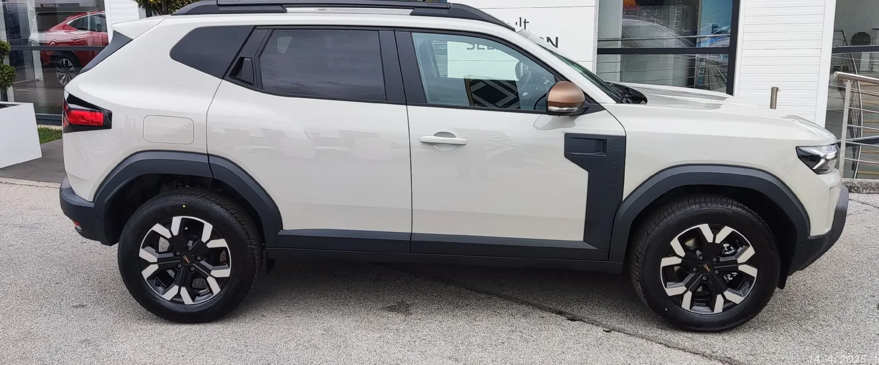 Zunanja slika - Dacia Duster - 1.2 TCe 130 4x4 EXTREME - 3