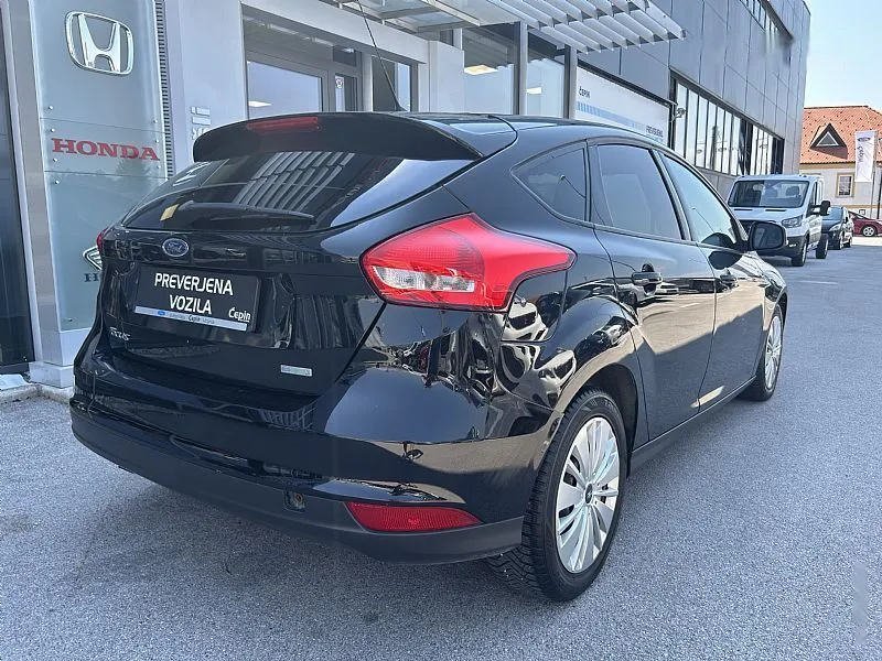 Zunanja slika - Ford Focus - TITANIUM-1.0-ECOBOOST-SLO - 5