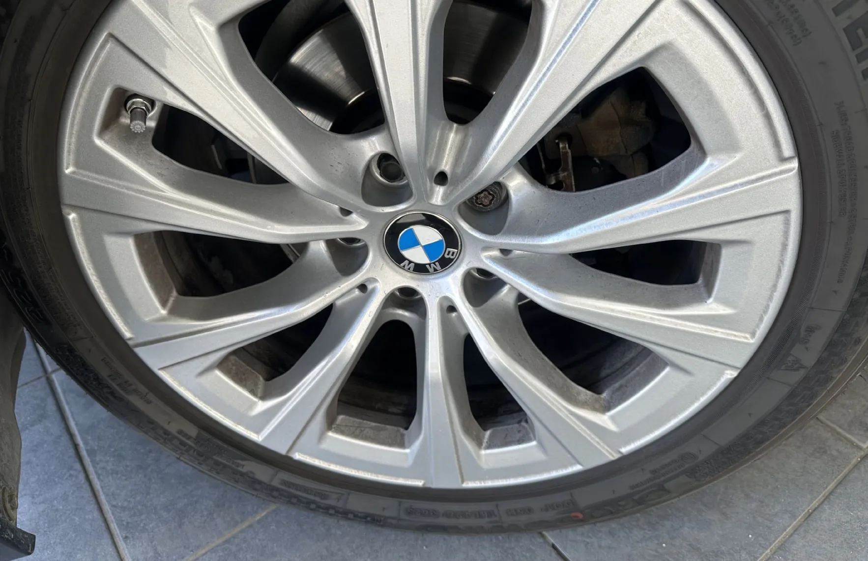 Zunanja slika - BMW Serija 3 - Touring: 318d Touring.NAVI.PDC.KONFORT.ZAKLEPANJE.KLJUKA - 4