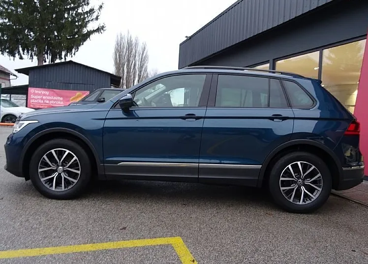 Zunanja slika - VW Tiguan - 2.0 TDI DSG Life 150KM - NAVI- LED - MAX ASIST- - 4