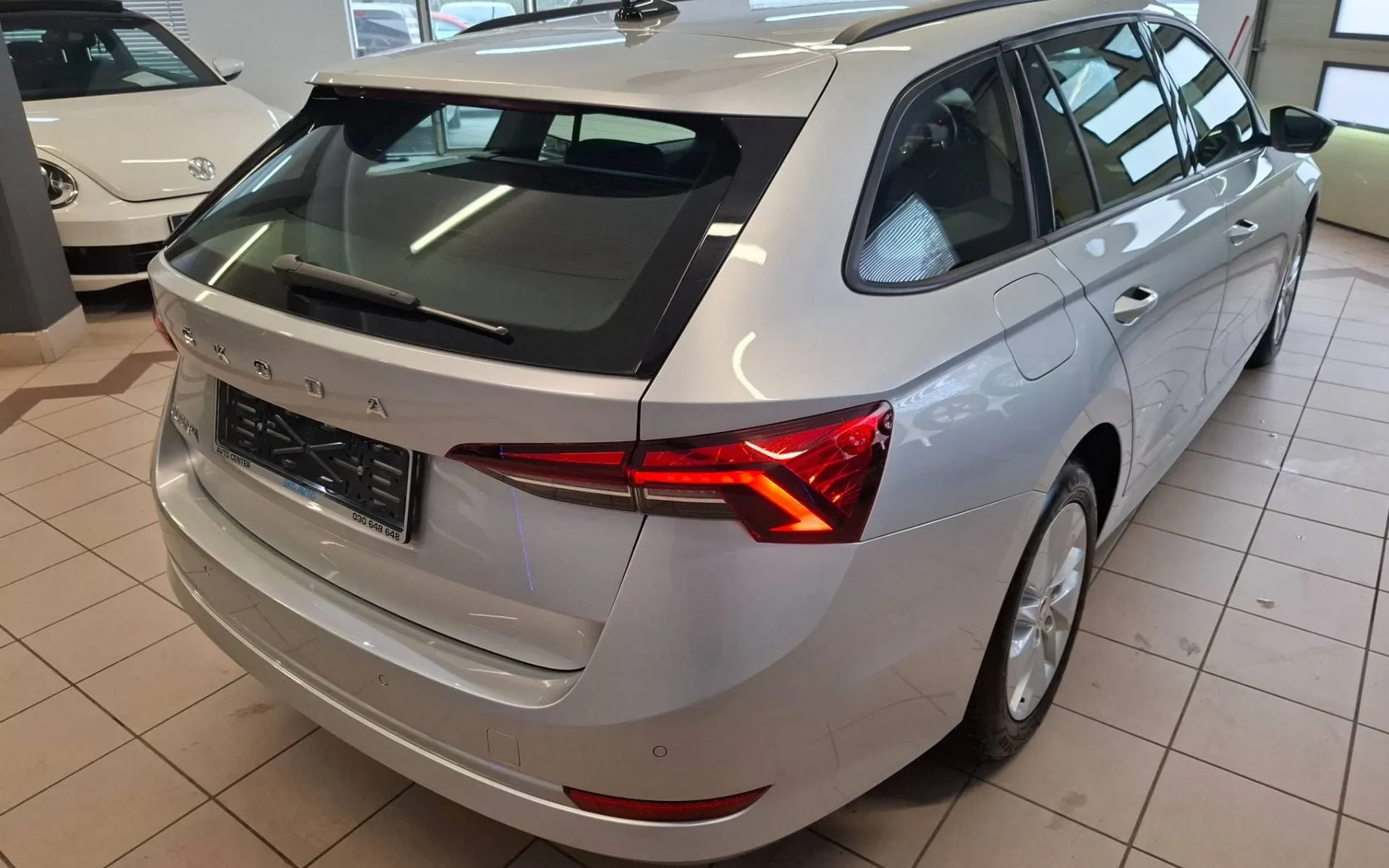 Zunanja slika - Škoda Octavia - Combi 2.0 TDI DSG-ACC-NAVI-VIRTUAL-PDC-FULL LED- - 5