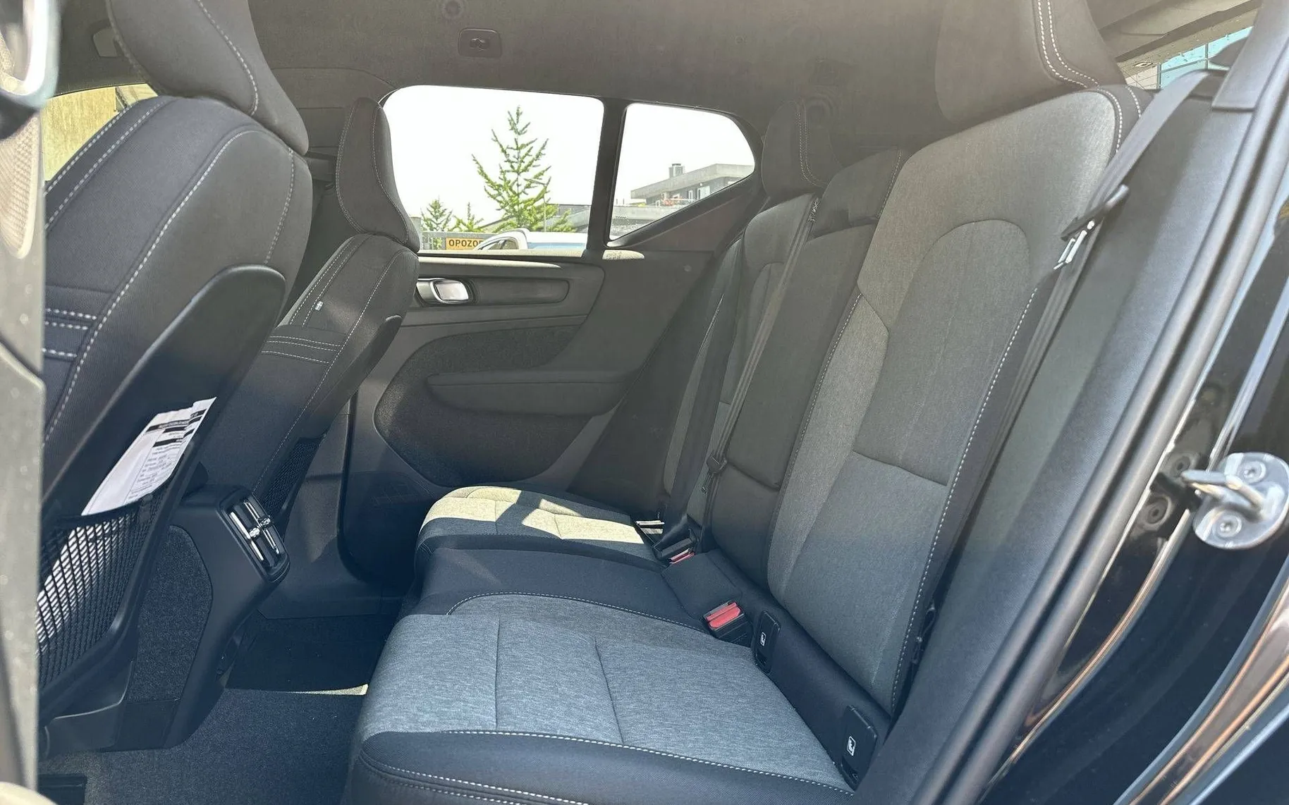 Notranja slika - Volvo XC40 - B3 P Plus Dark Avt. - 11