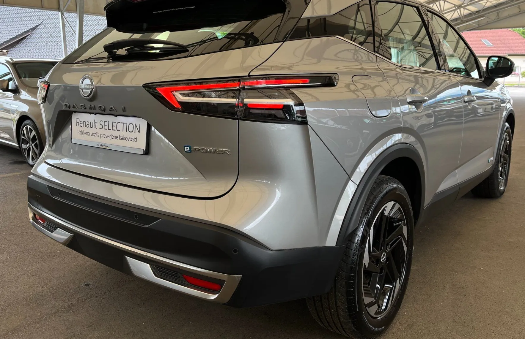 Zunanja slika - Nissan Qashqai - e-Power 190 Business Edition - 4