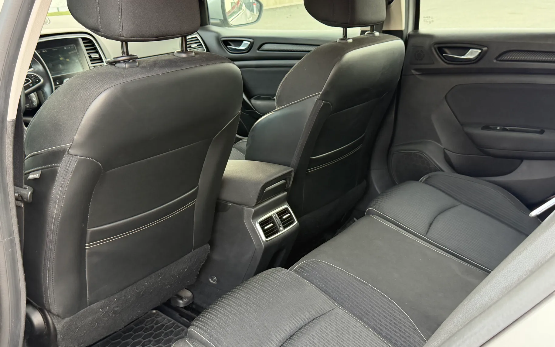 Zunanja slika - Renault Megane - Mégane Mégane Berline dCi 110 Energy Bose EDC - 7