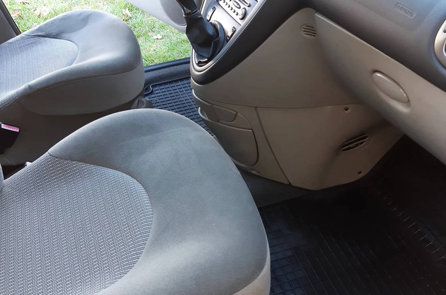 Notranja slika - Citroën Xsara - Picasso 1,6i 16V SX - 12