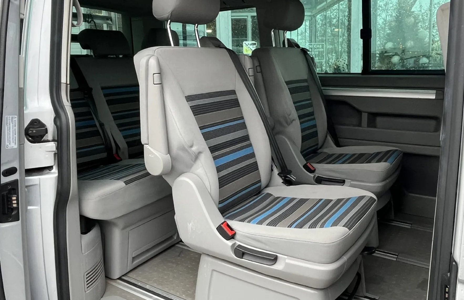 Zunanja slika - Volkswagen California - 1 LASTNIK-GRETJE SEDEŽEV-KLIMA - 16
