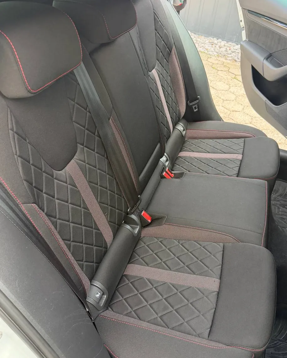 Notranja slika - Škoda Octavia - Combi 2.0 TSI RS DSG - 9