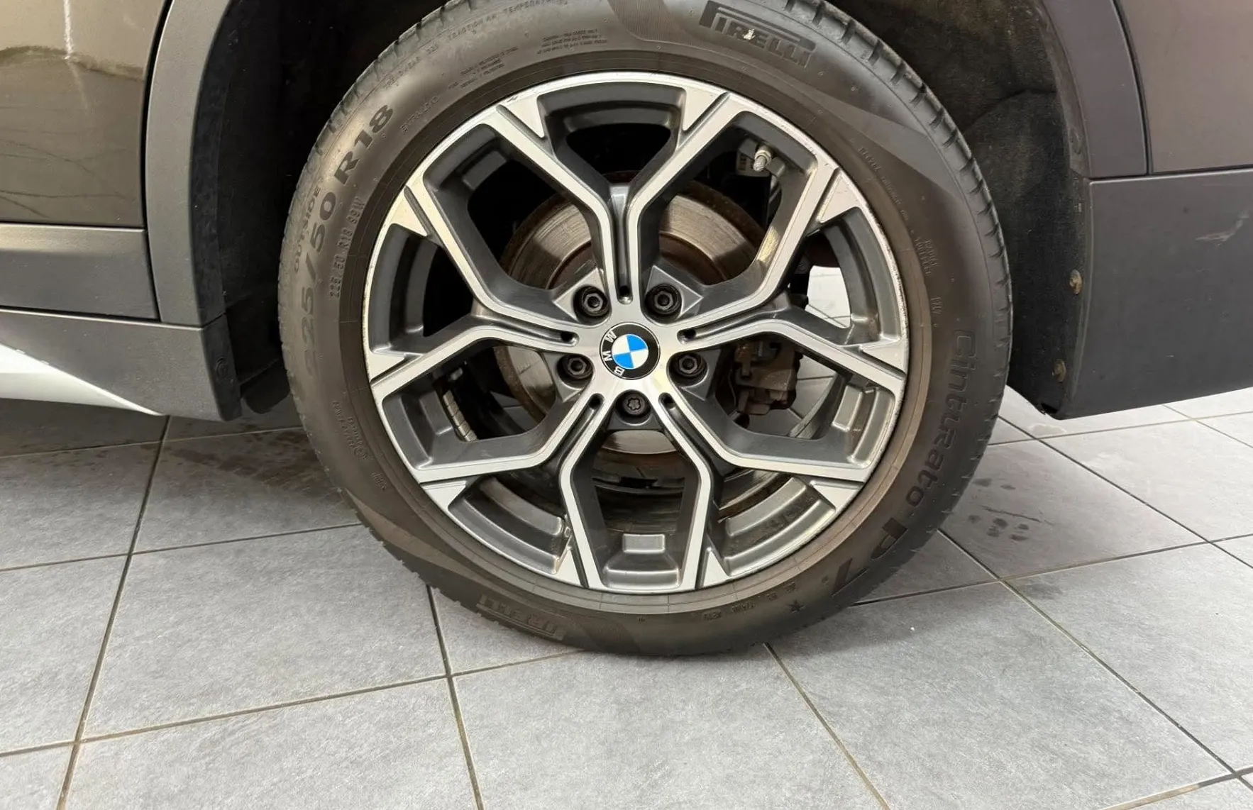 Zunanja slika - BMW X1 - serija : sDrive18i Advantage AUT - 4