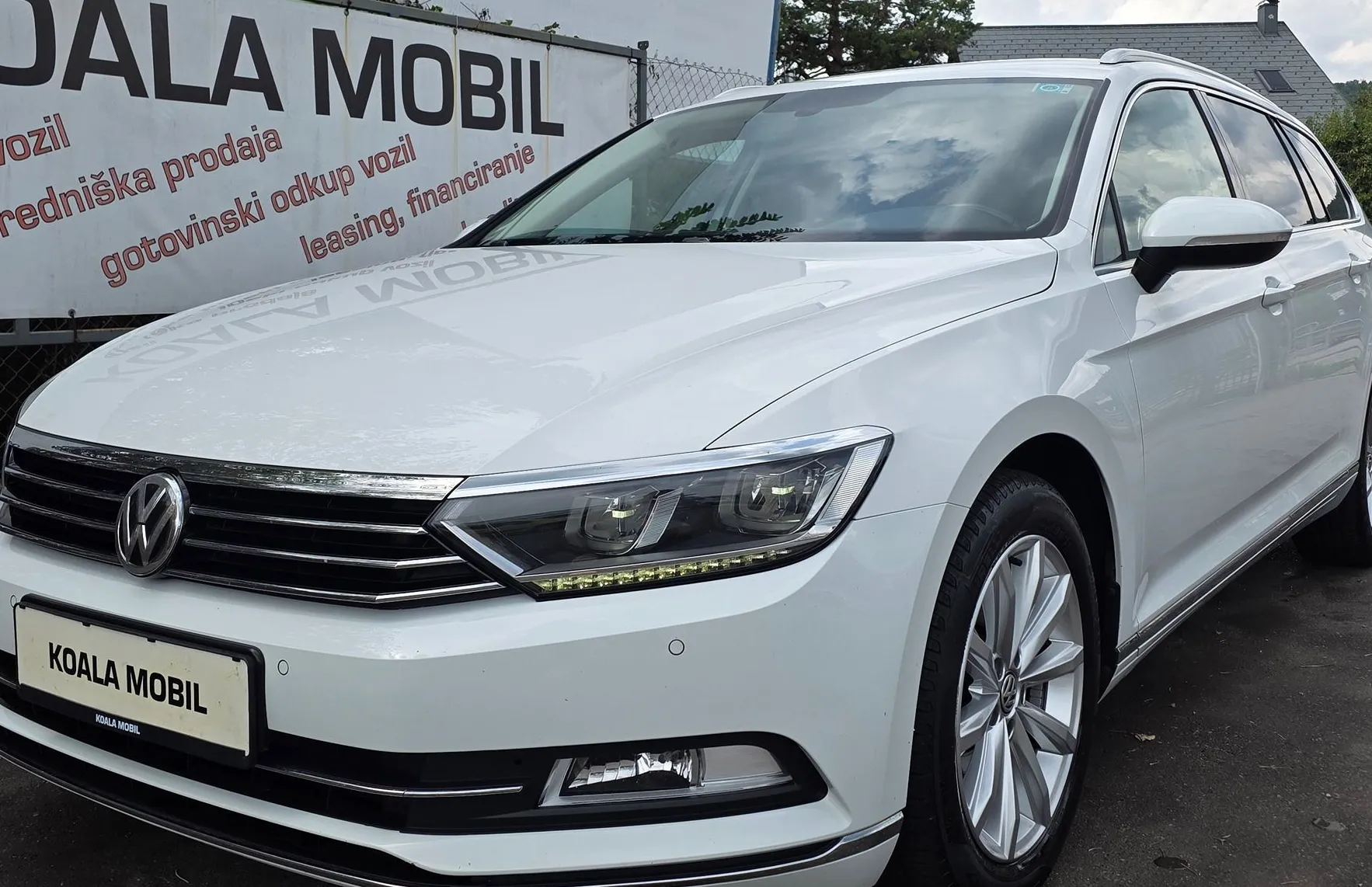 Zunanja slika - Volkswagen Passat - Variant 2.0 TDI BMT HIGHLINE DSG LED-NAVI-GRETJE SŽ-ALU - 20