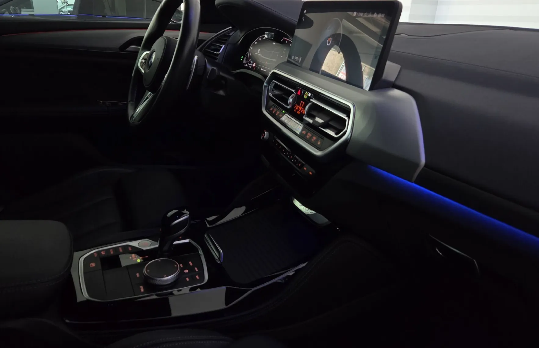 Zunanja slika - BMW X4 - serija :  xDrive 30d Avt.M.SPORT-RADAR-KLJUKA-LASER-KEY-H - 18