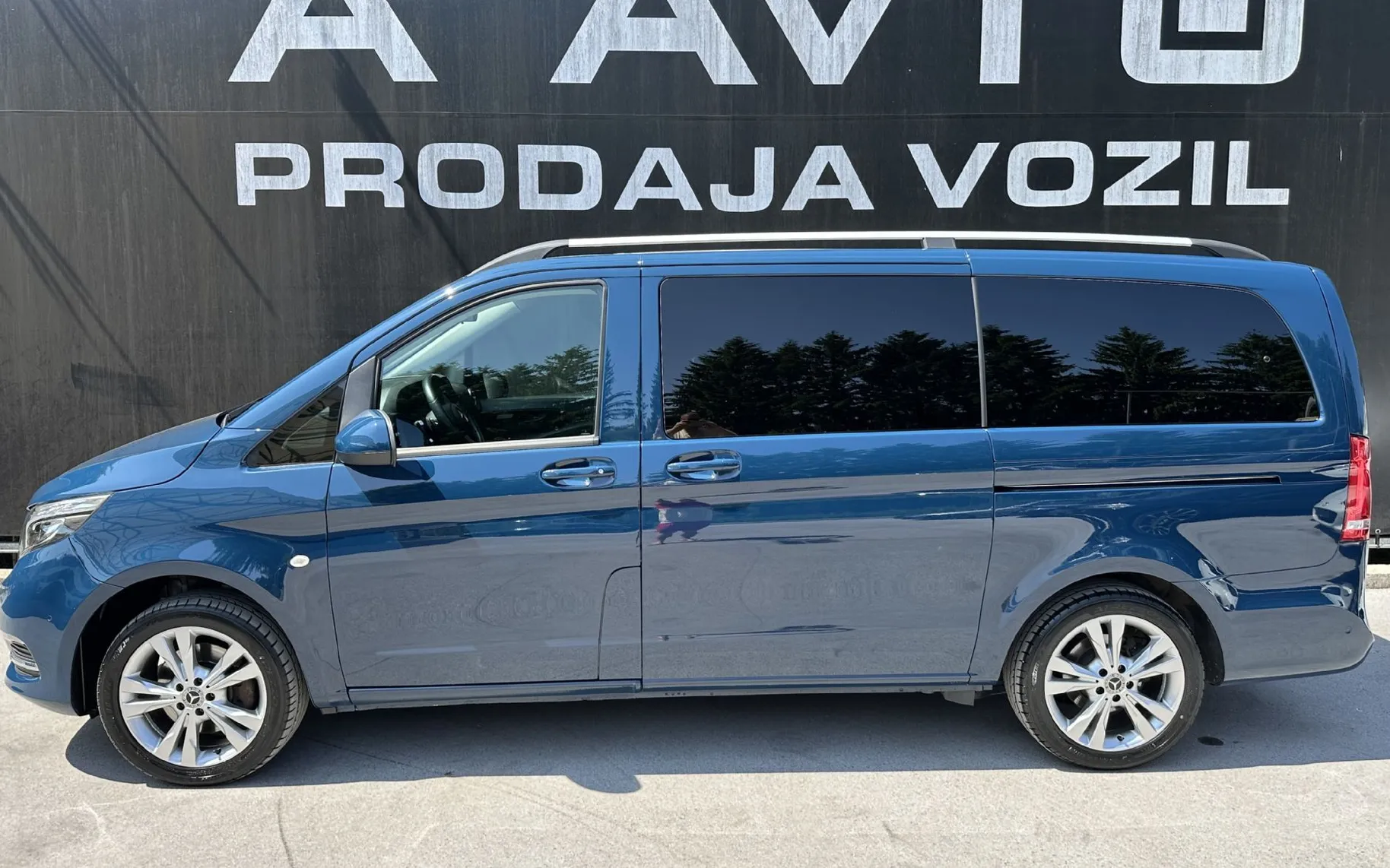 Zunanja slika - Mercedes-Benz Vito - 4x4-LANG-WEBASTO-2xPDC-NAVI-GRET.SEDEŽEV-7+1-VK... - 4