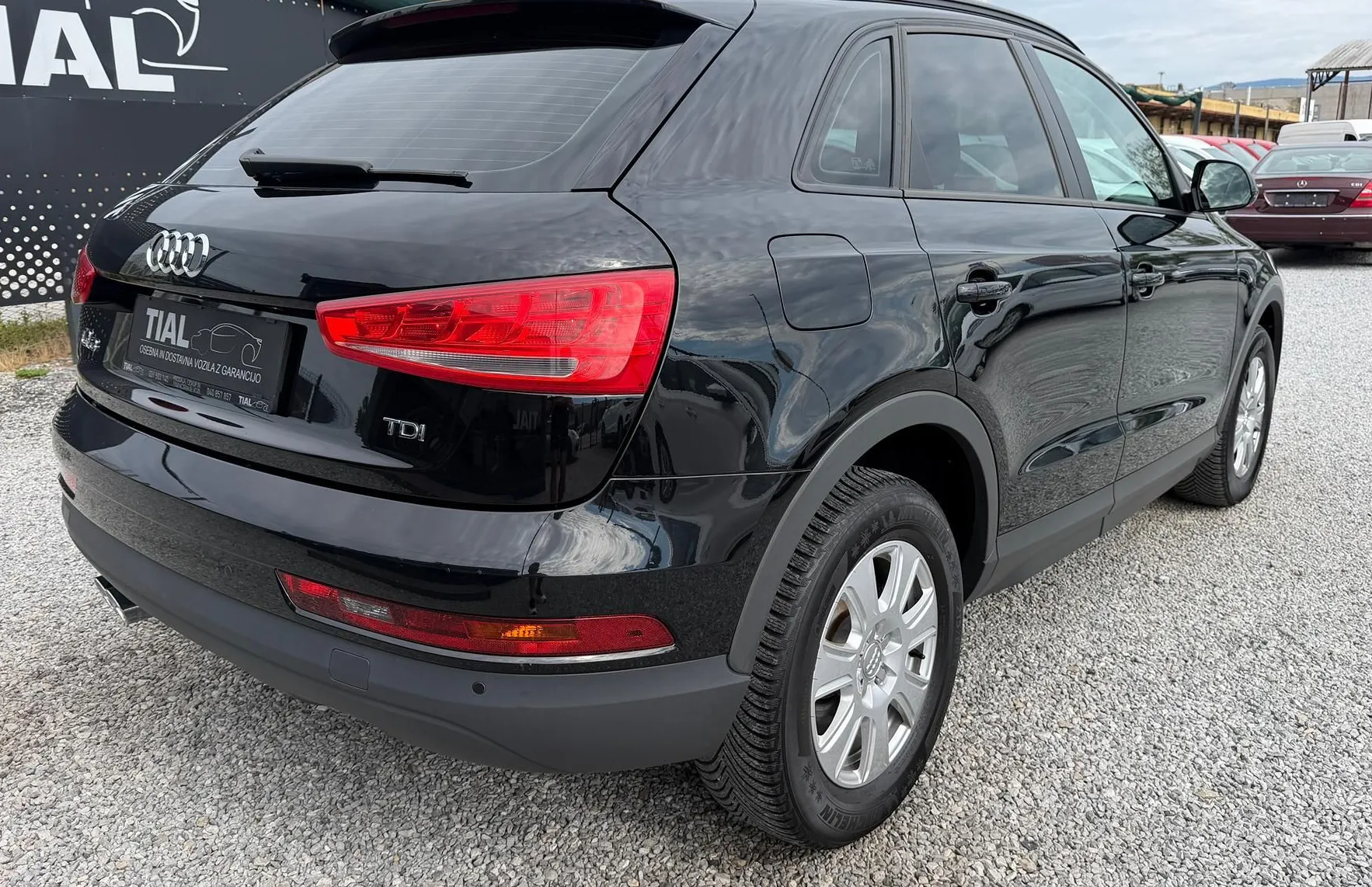 Zunanja slika - Audi Q3 - 2.0 TDI S-TRONIC-NAVIGACIJA-TEMPOMAT-LED-PDC-ALU - 7