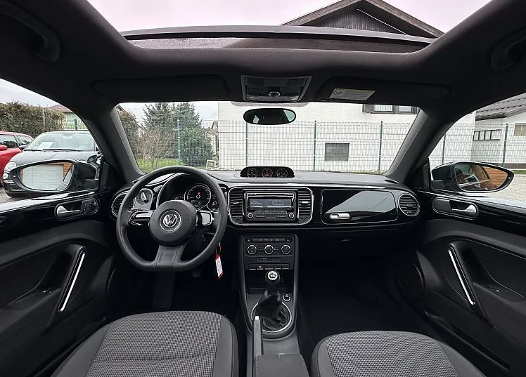 Zunanja slika - Volkswagen Beetle - 1.2 TSI Design °VELIKI SERVIS°PANORAMA° - 6