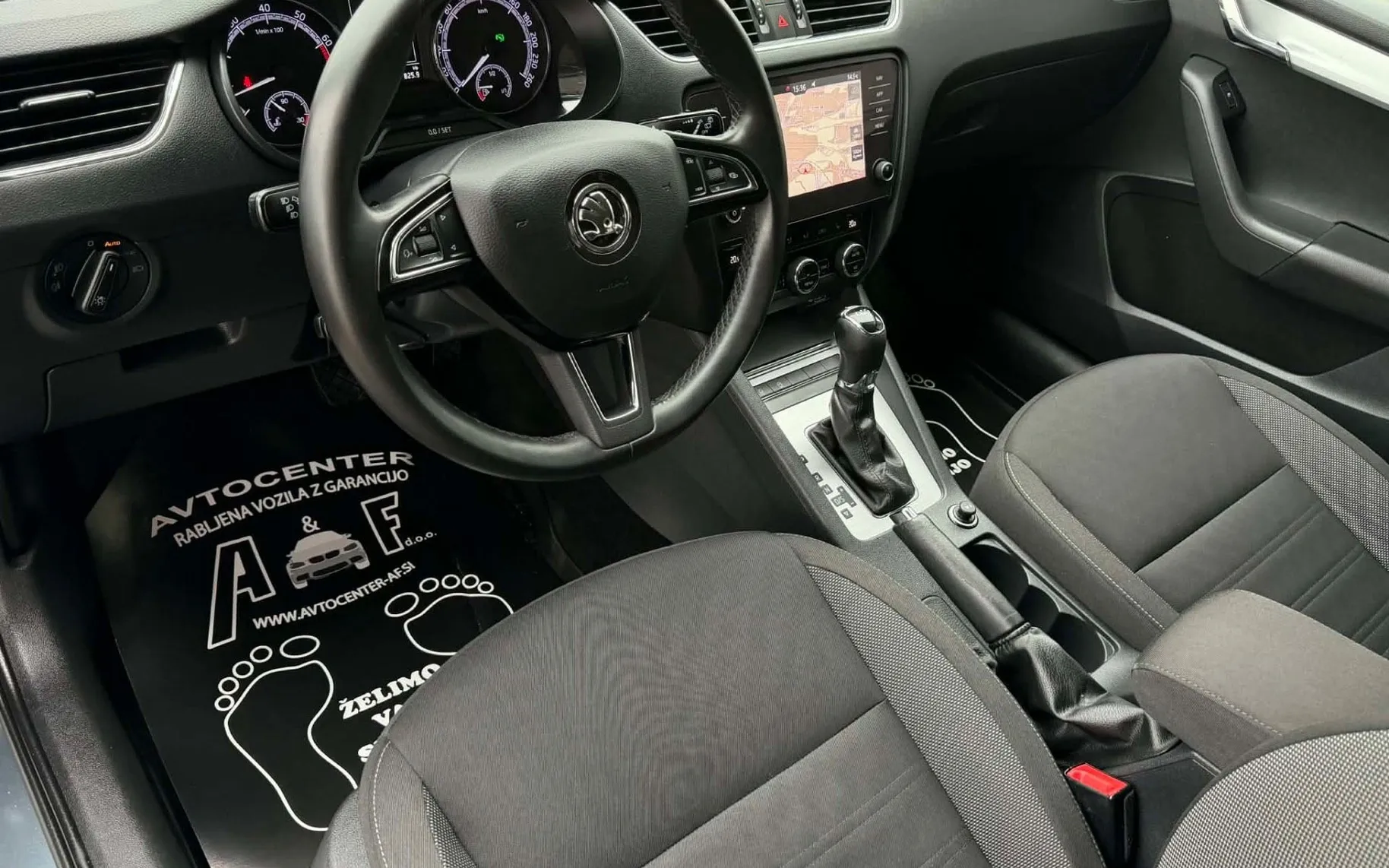 Notranja slika - Škoda Octavia - 1.5 TSI-DSG-FUL LED-NAVI-LIZING ZA TUJCE-KEYLES-.. - 9