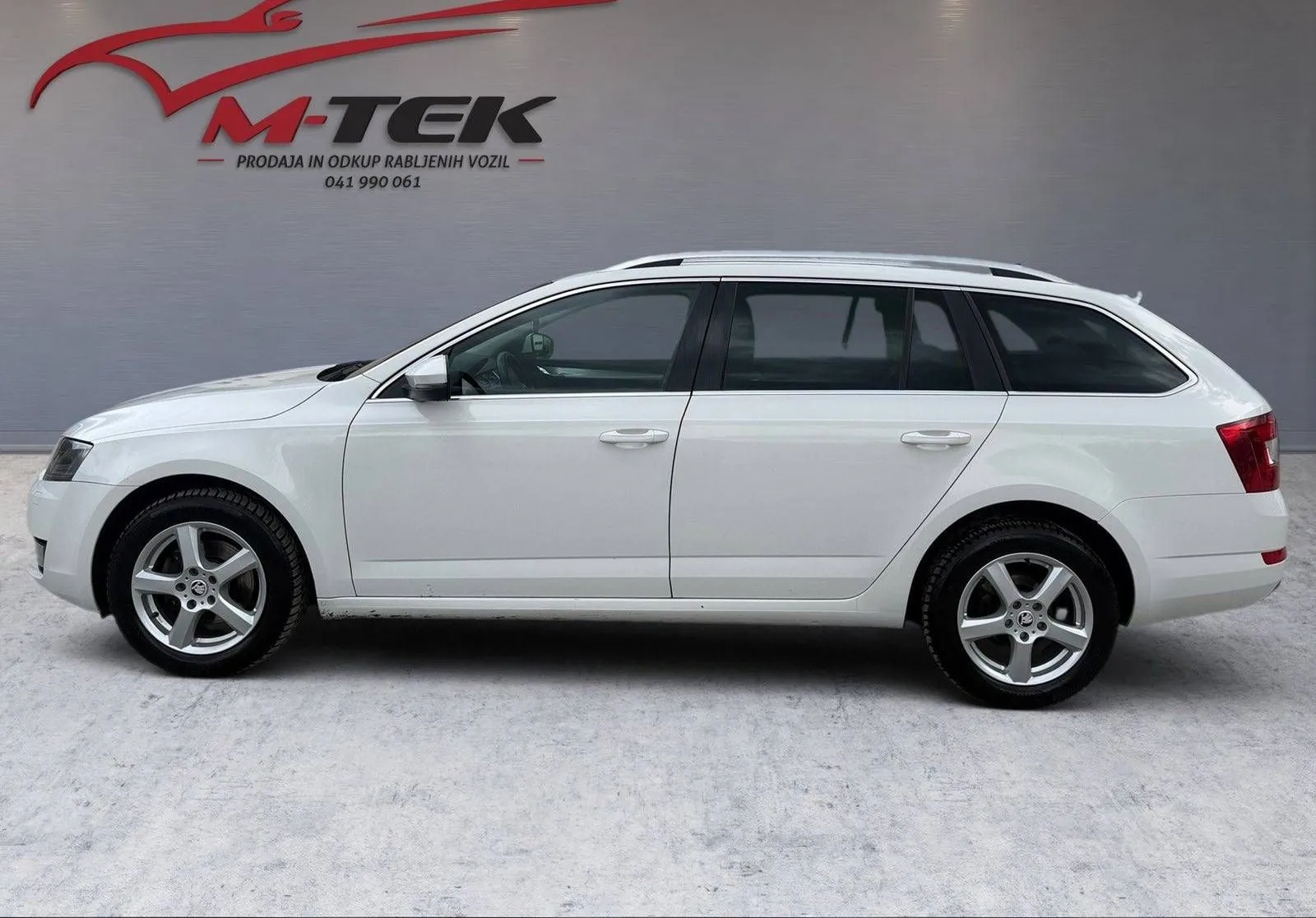 Zunanja slika - Škoda Octavia - Combi 2.0 TDI Elegance - 5